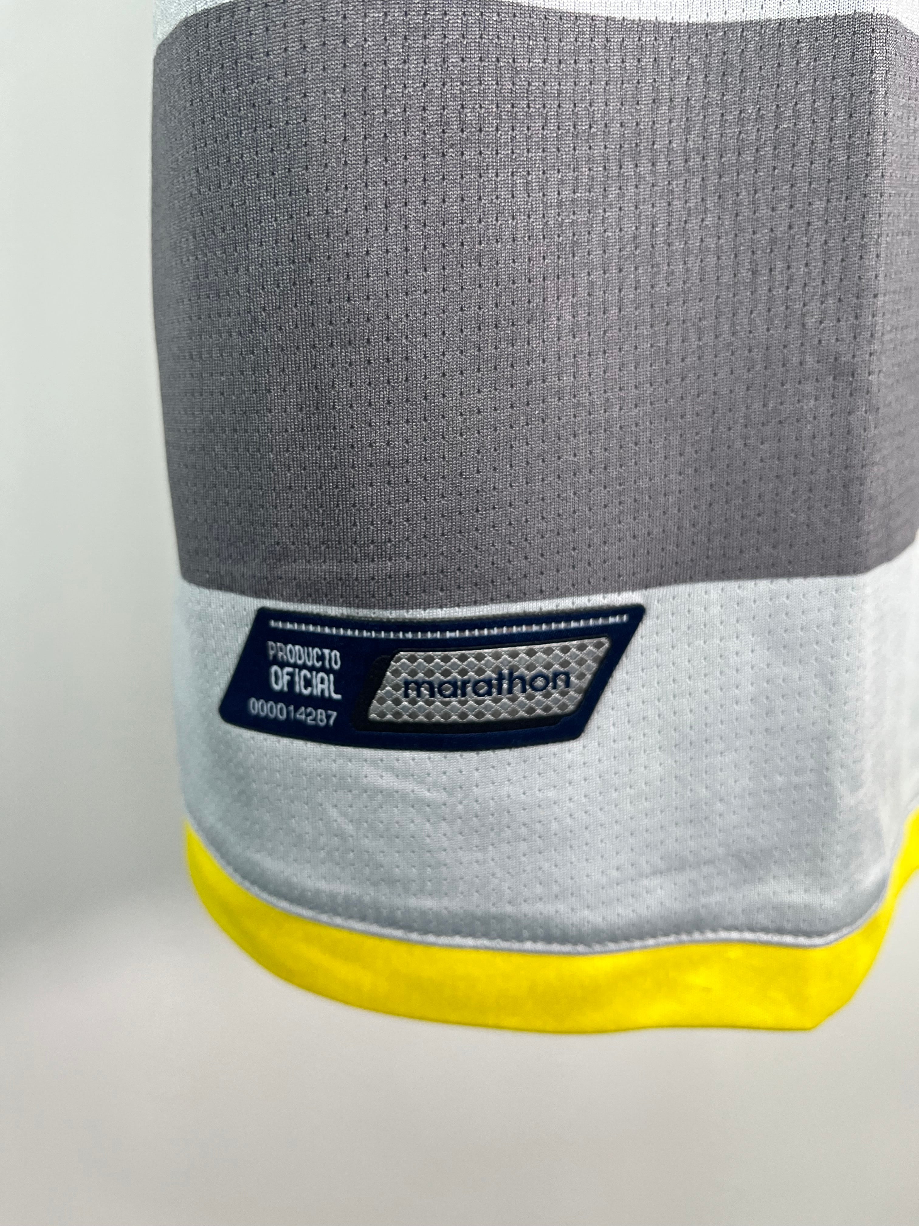 Jersey Ecuador Portero 2015 2016 Worn Esteban Dreer (L)
