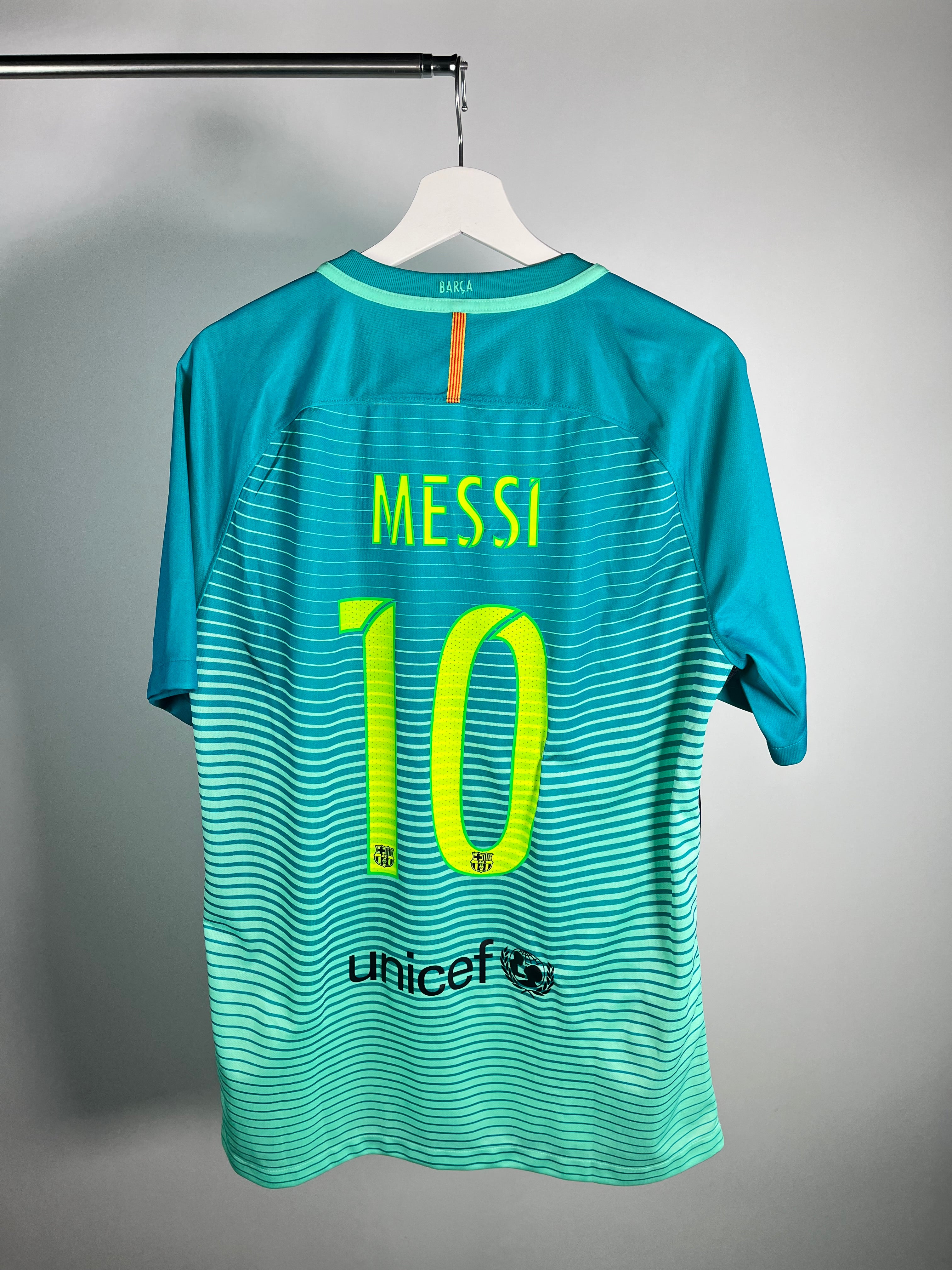 Jersey Barcelona Tercera 2016 2017 Lionel Messi (L)