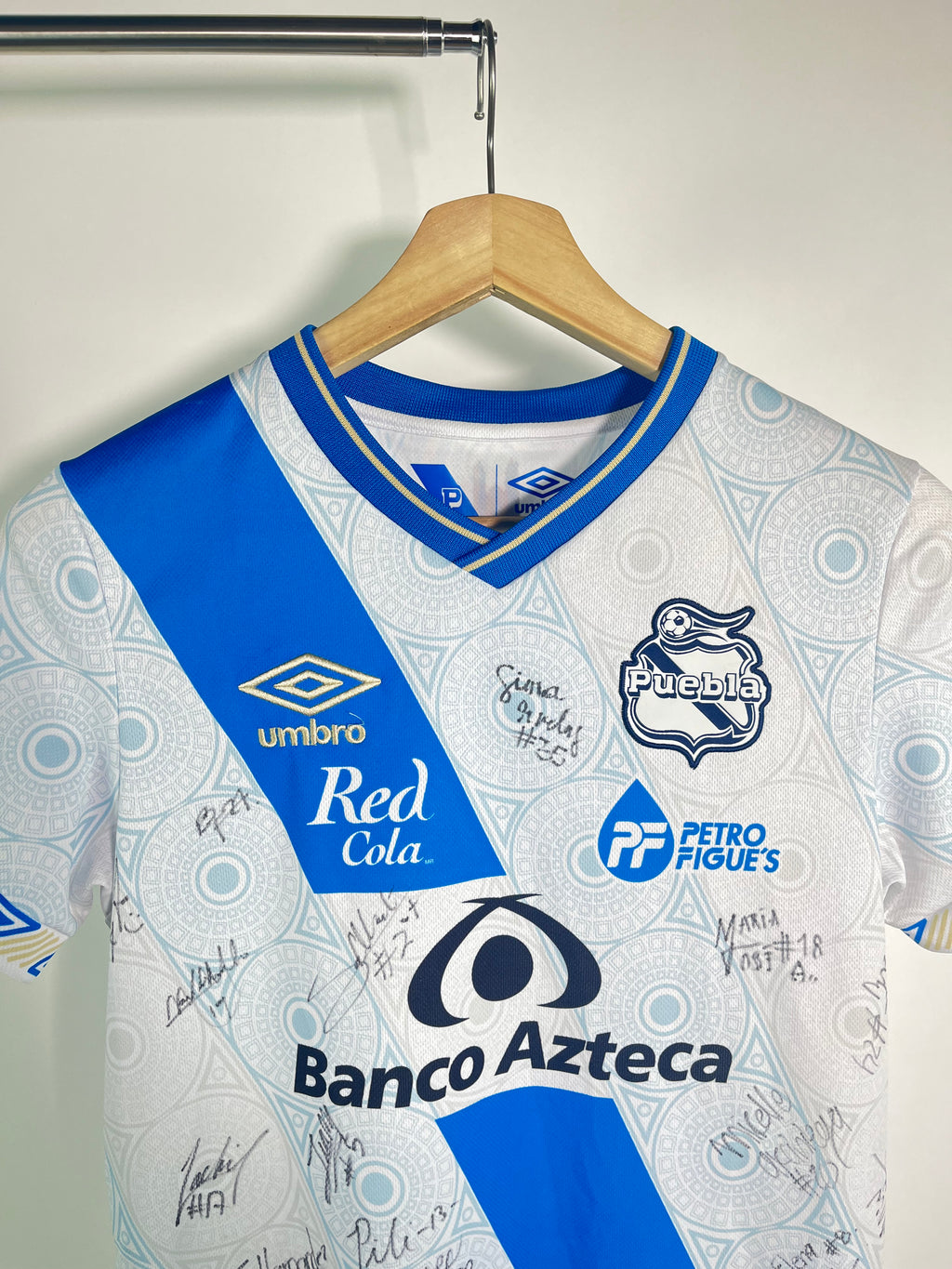 Jersey Puebla Local 2021 2022 Autografiado por Equipo Femenil (L niño)