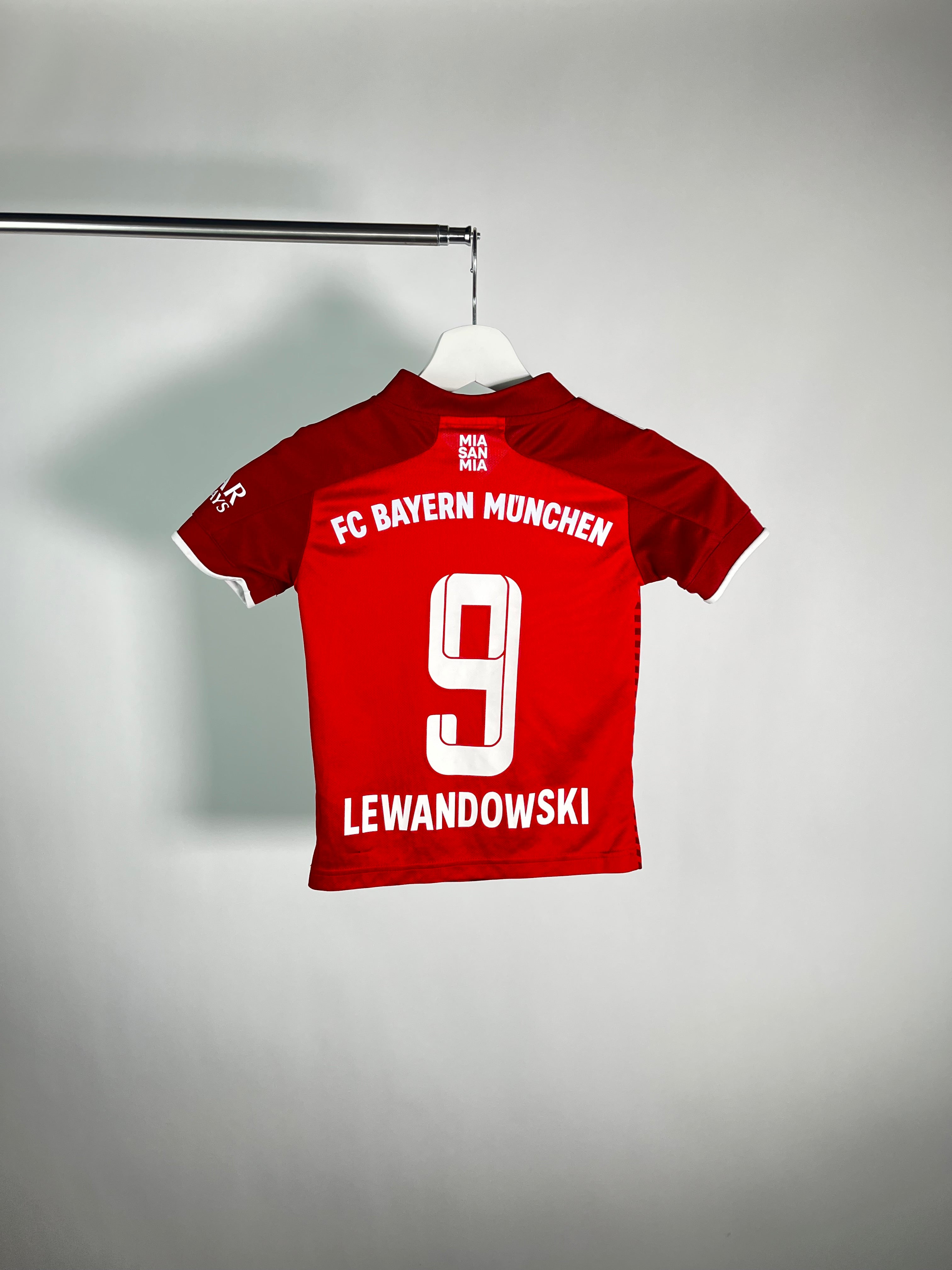 Jersey Bayern Munich Local 2021 2022 Robert Lewandowski (S Niño)