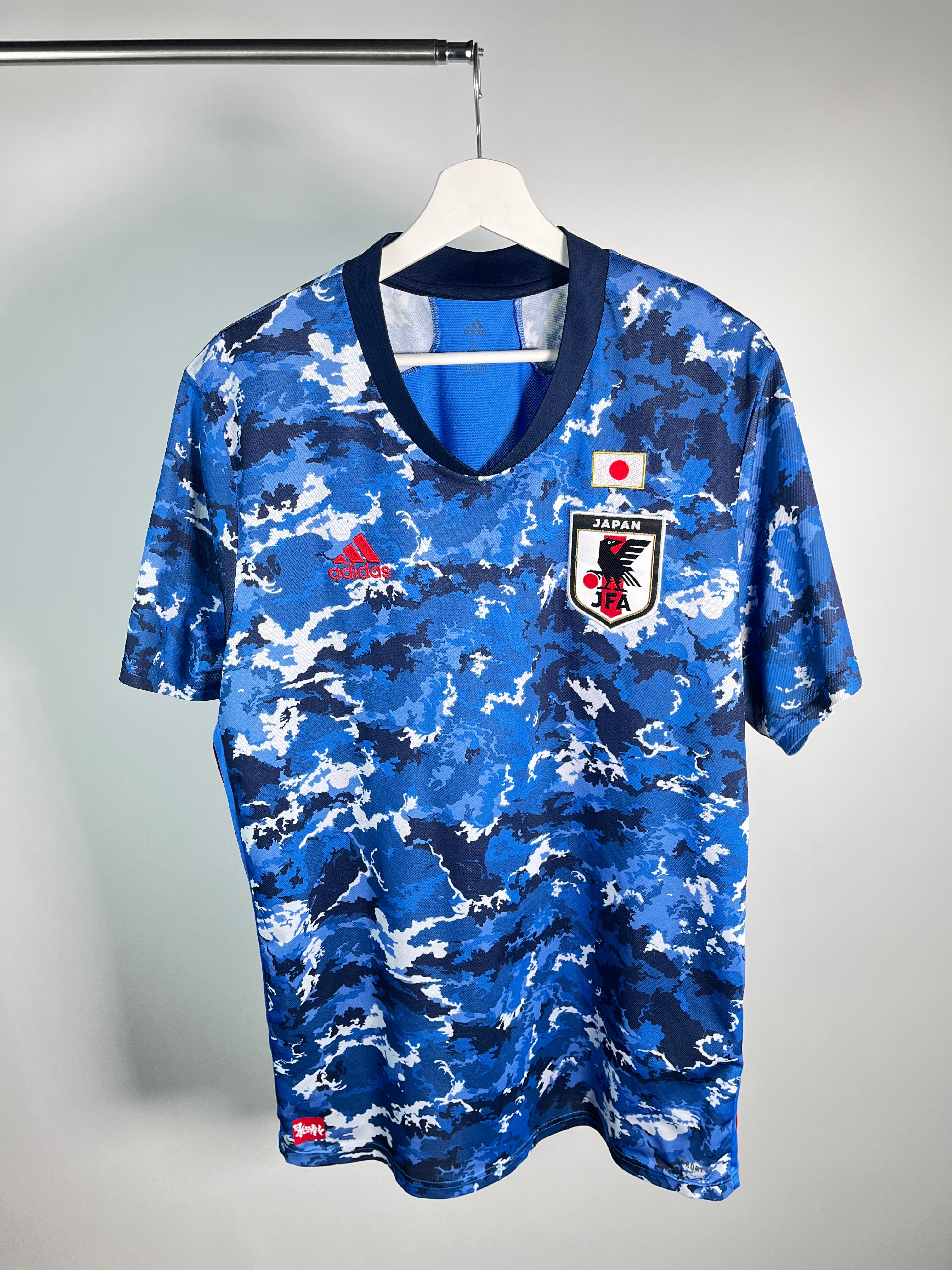 Jersey Japón Local 2020 2022 (XL)