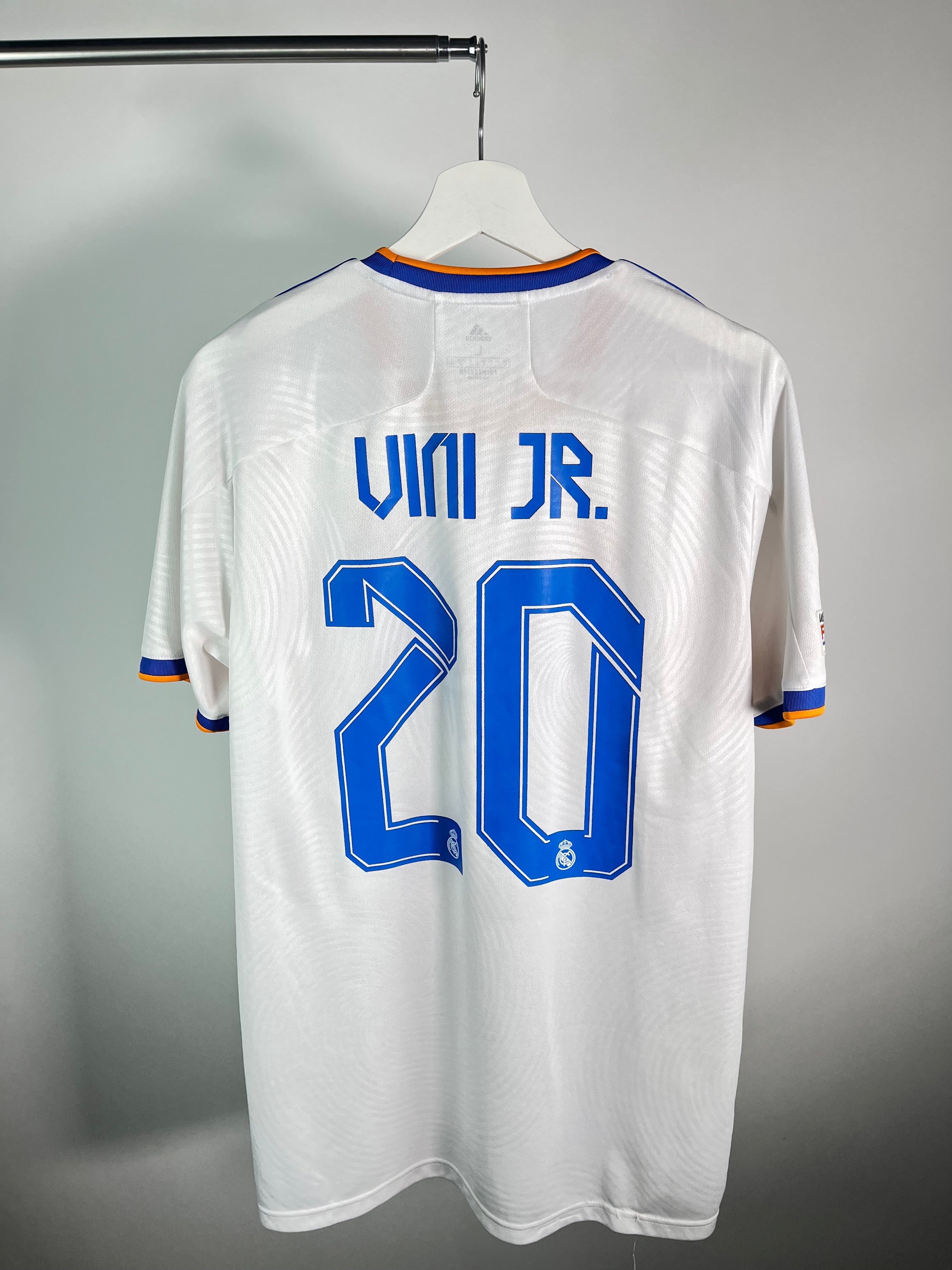 Jersey Real Madrid Local *Champions League* 2021 2022 Vinícius Júnior (L)