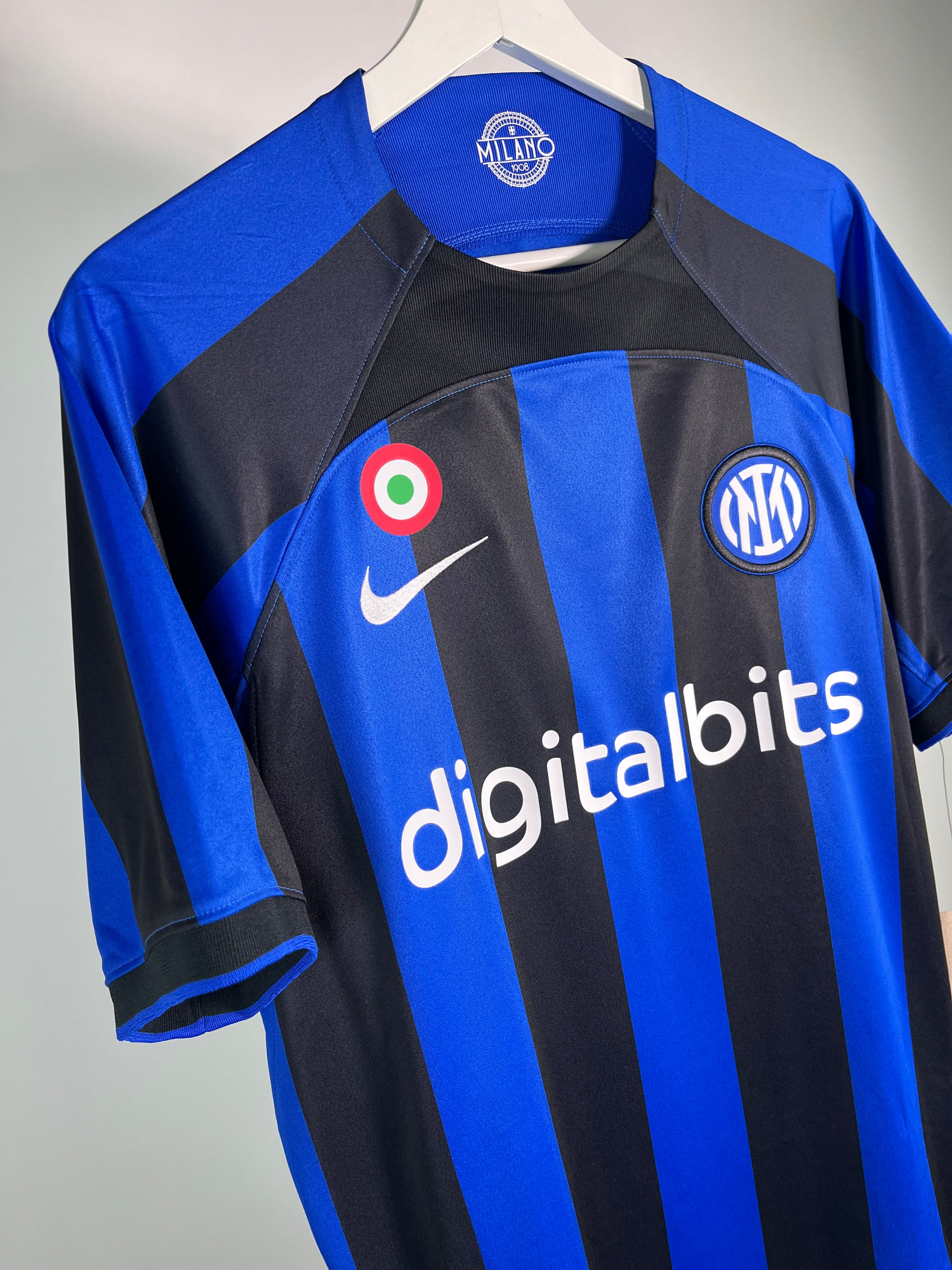Jersey Inter de Milan Local 2022 2023 Edin Dzeko *C/Etiquetas* (L)