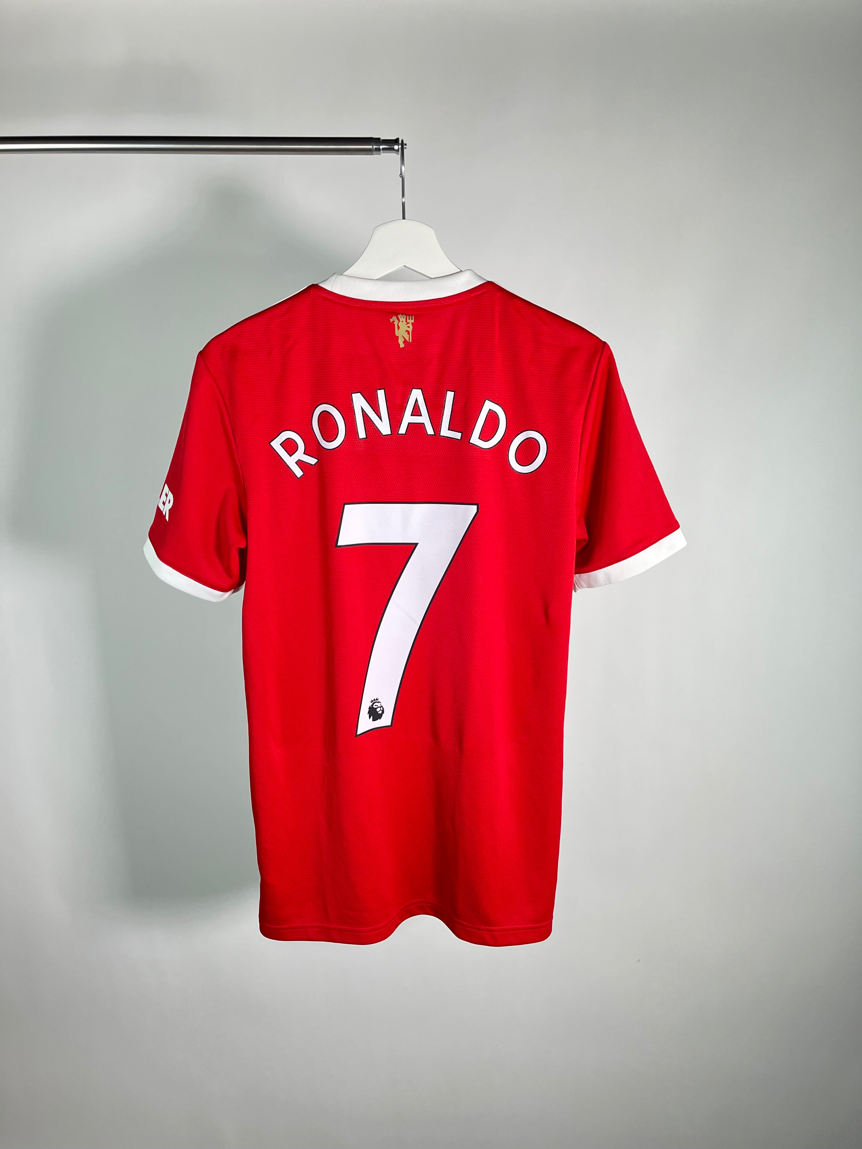 Jersey Manchester United Local 2021 2022 Cristiano Ronaldo (S)