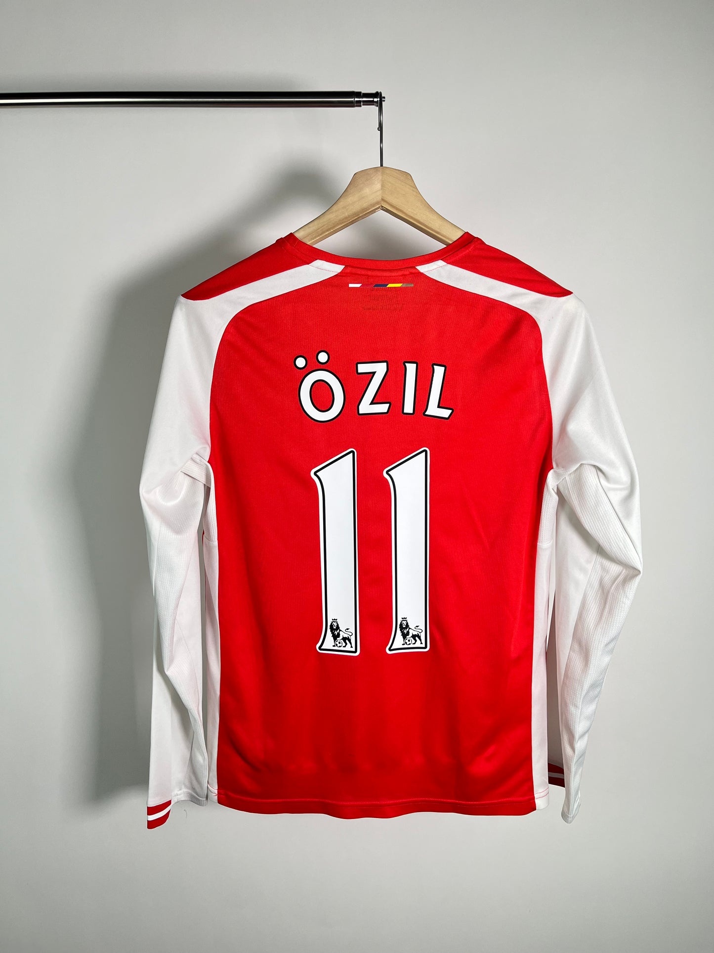Jersey Arsenal Local 2014 2015 Mesut Özil (S)