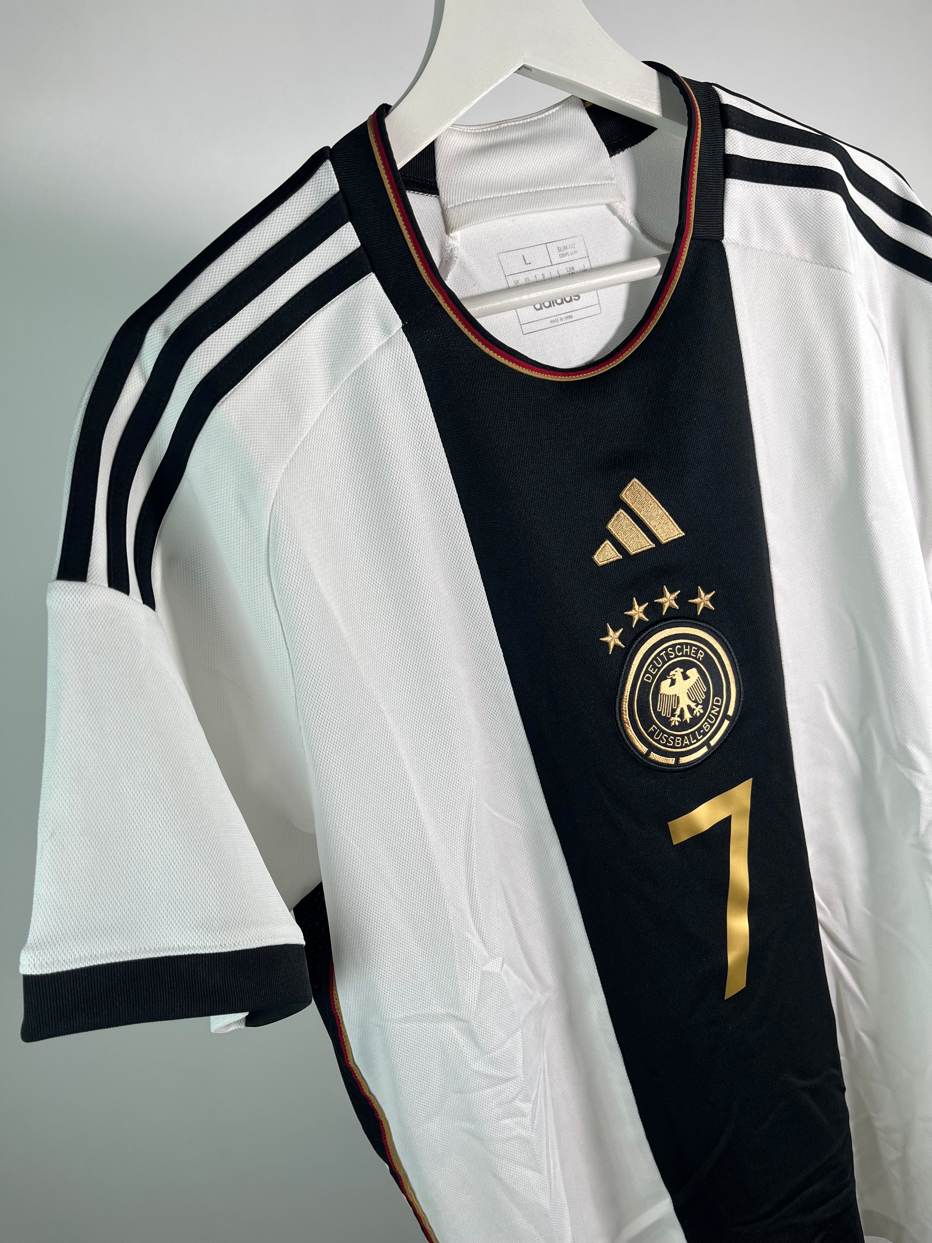 Jersey Alemania Local 2022 2024 Kai Havertz (L)
