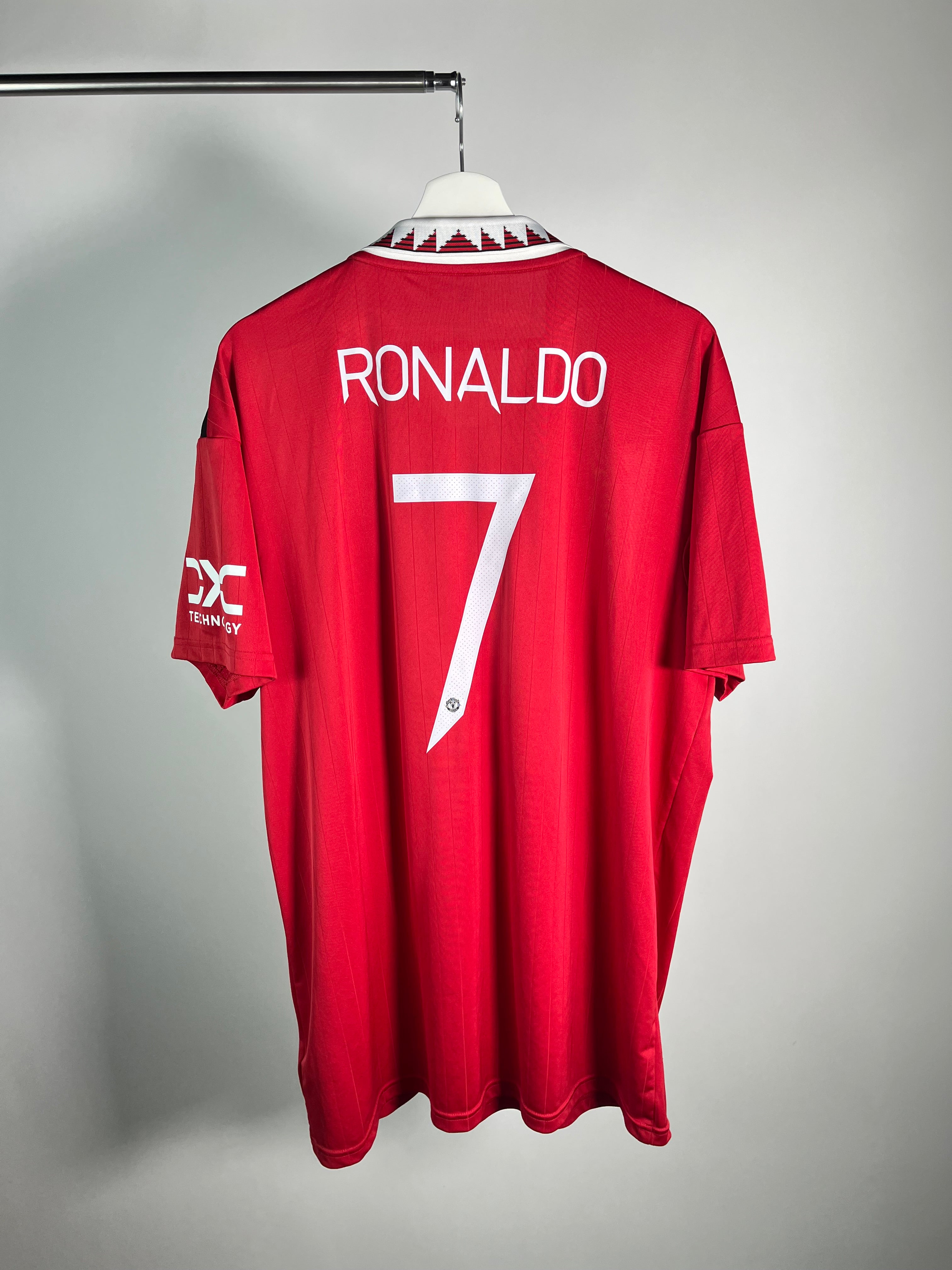 Jersey Manchester United Local 2022 2023 Cristiano Ronaldo (XL)