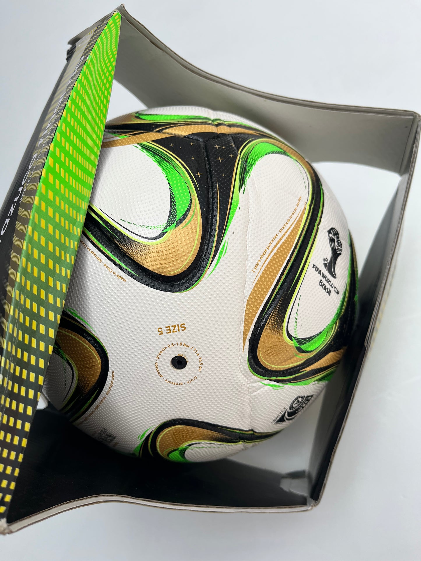 Balón Final Mundial Brasil “Río” 2014 Match Ball Con Caja OMB (Talla 5)