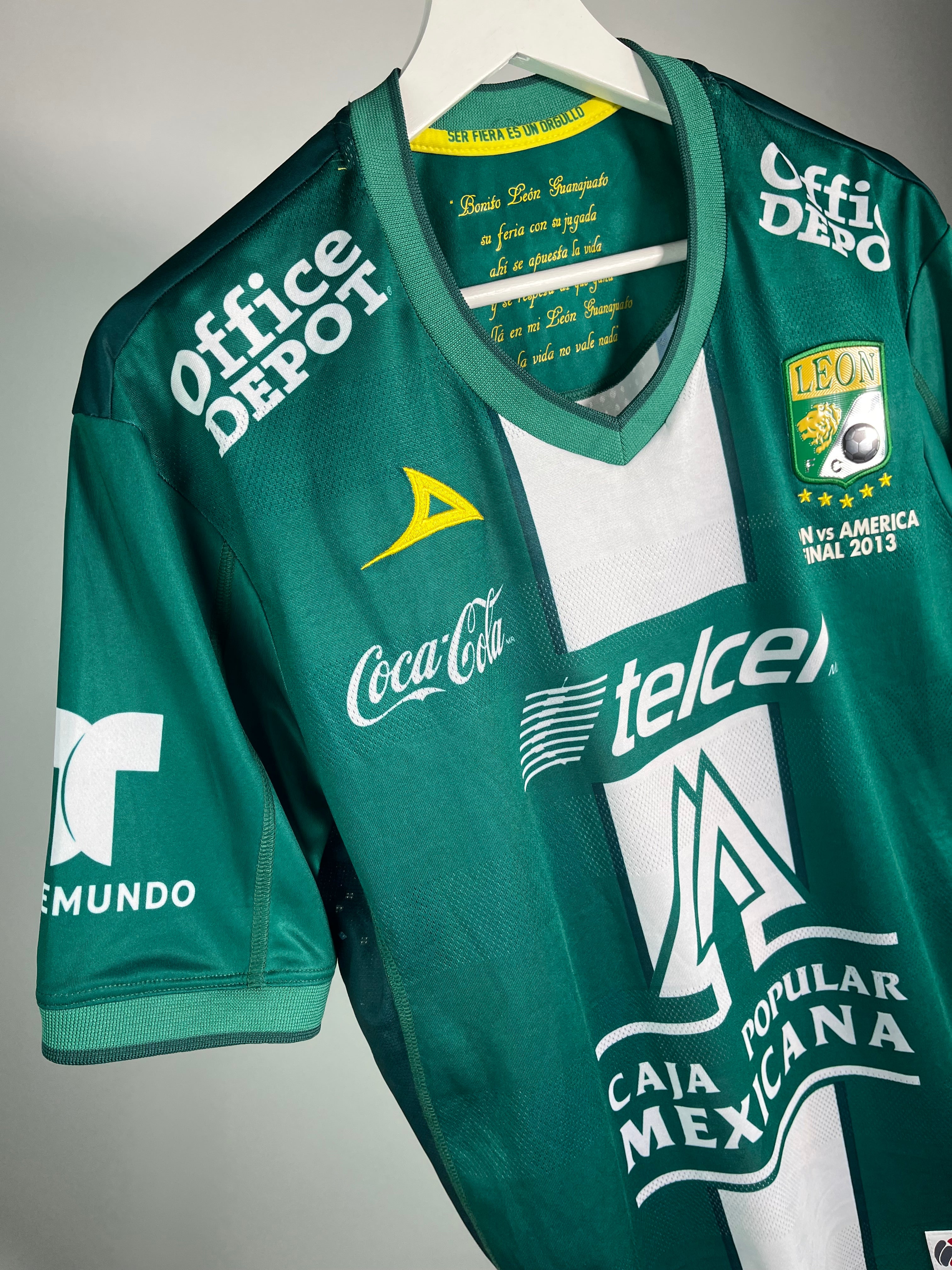 Jersey León Local 2013 2014 *Match Detail vs Club América* Rafael Márquez (L)