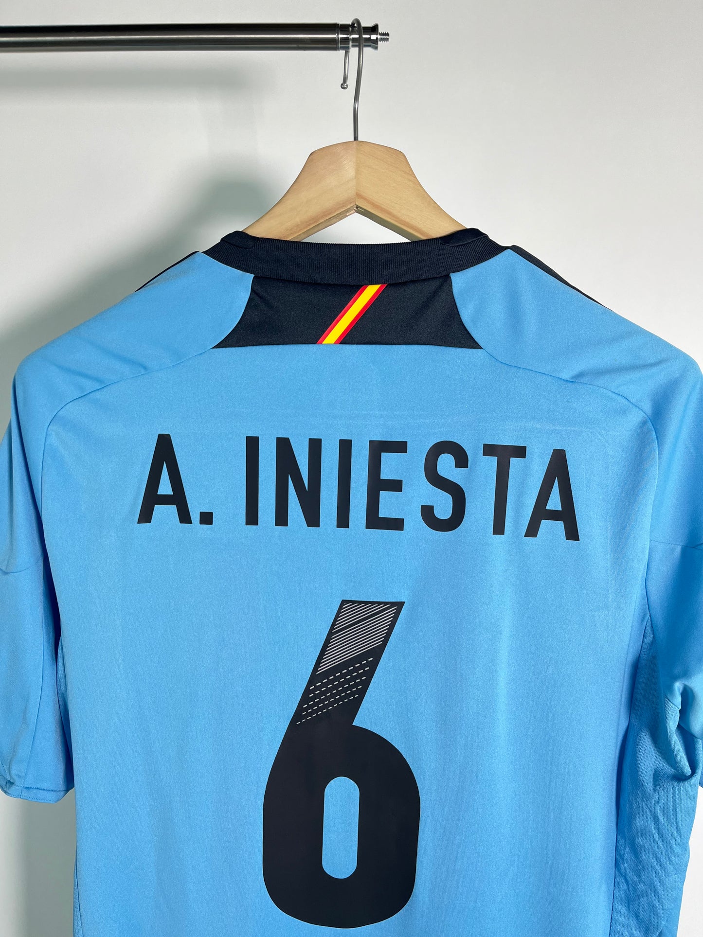 Jersey España Visita 2012 2013 Andrés Iniesta (L)