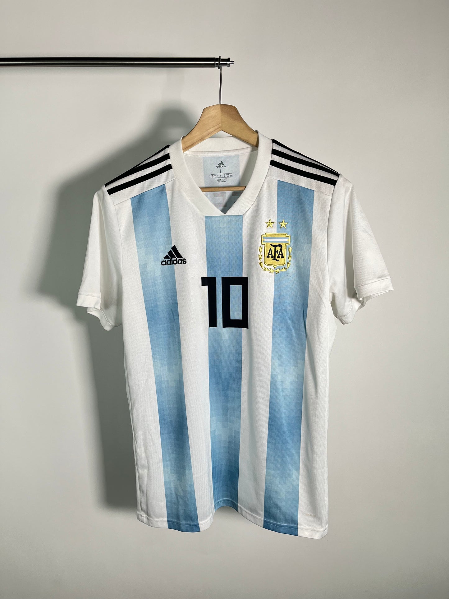 Jersey Argentina Local 2018 2019 Lionel Messi (L)