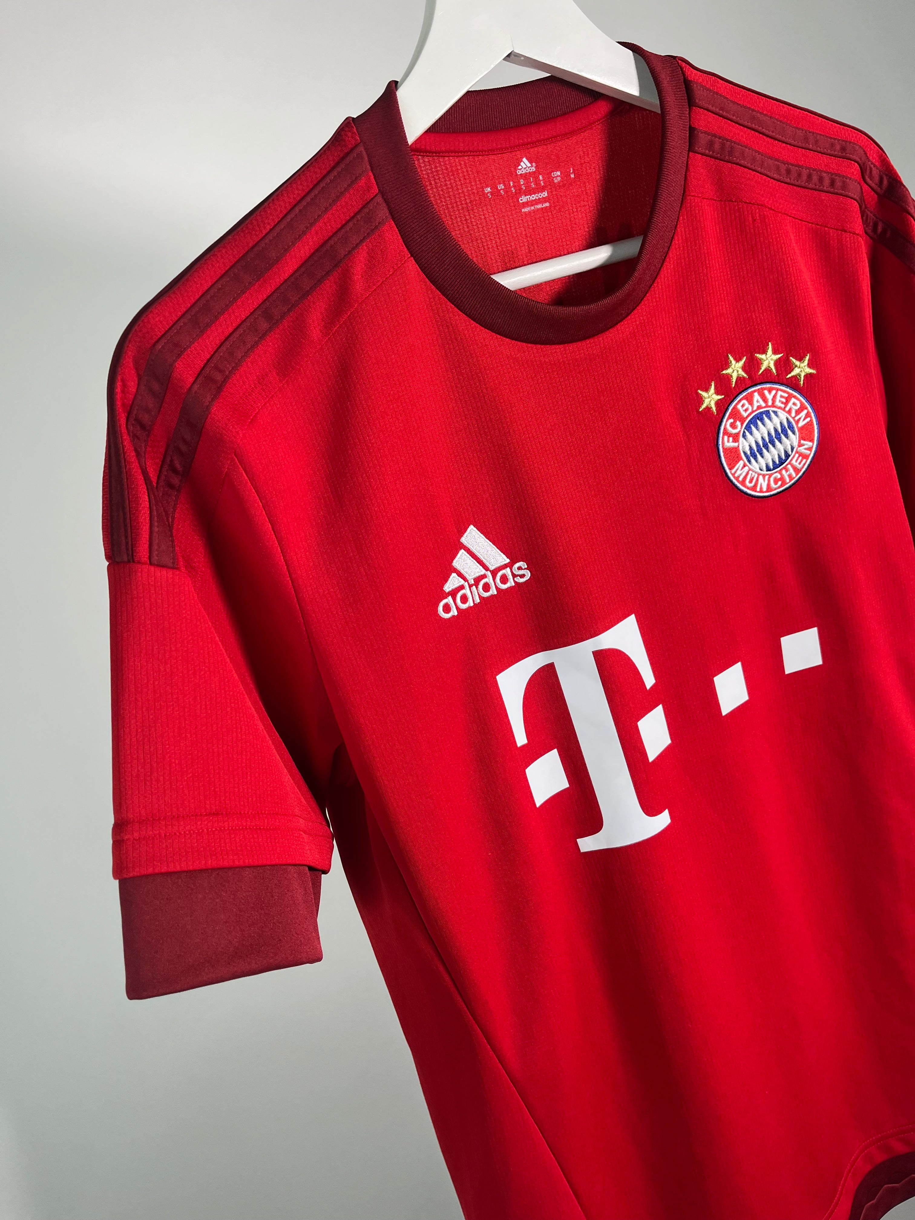 Jersey Bayern Munich Local 2015 2016 Robert Lewandowski (S)