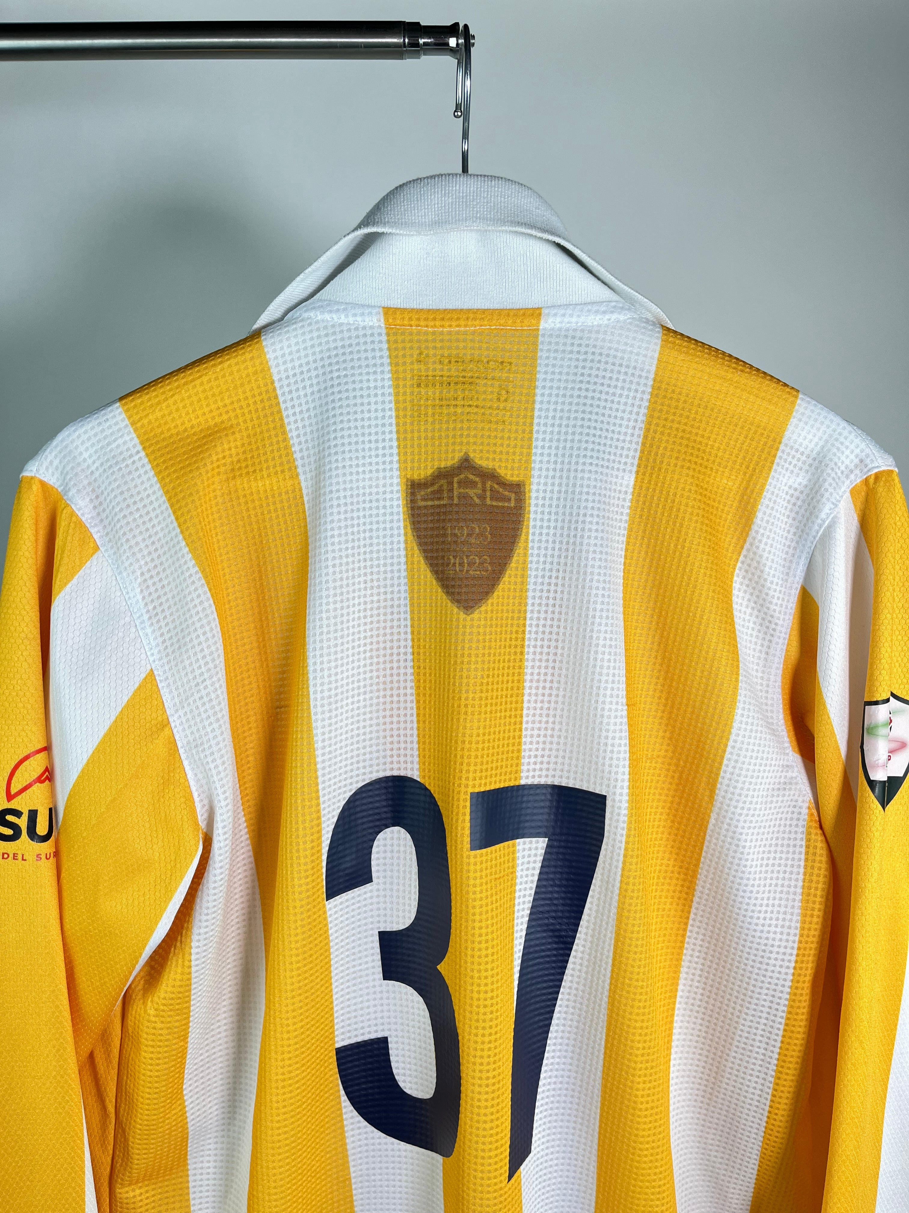 Jersey Club Deportivo Oro Especial 2023 Utilería Manga Larga (L)