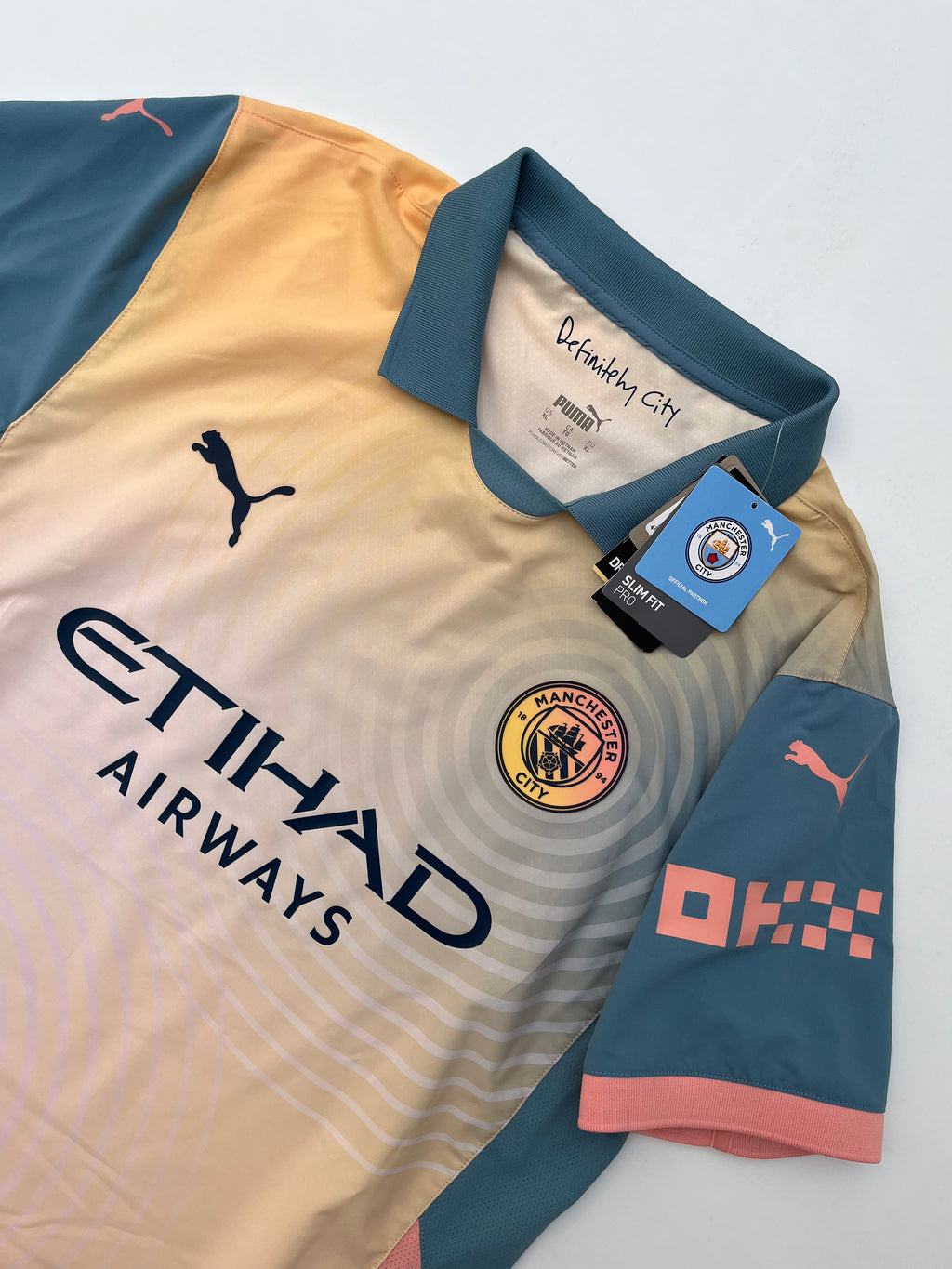 Jersey Manchester City Cuarta 2024 2025 *Edición Oasis* Versión Jugador (XL)