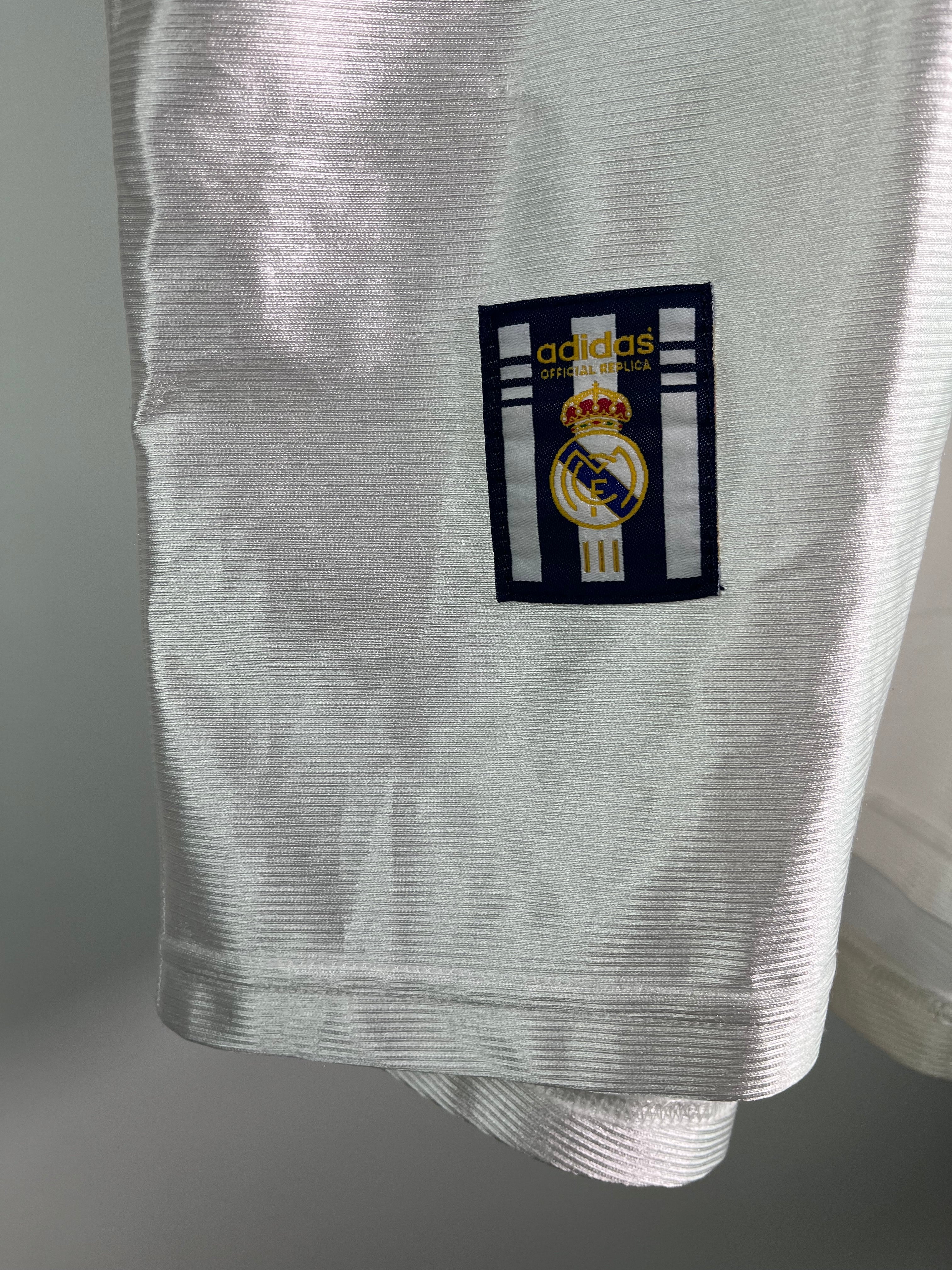Jersey Real Madrid Especial Campeón de Europa 1999 2000 (M)