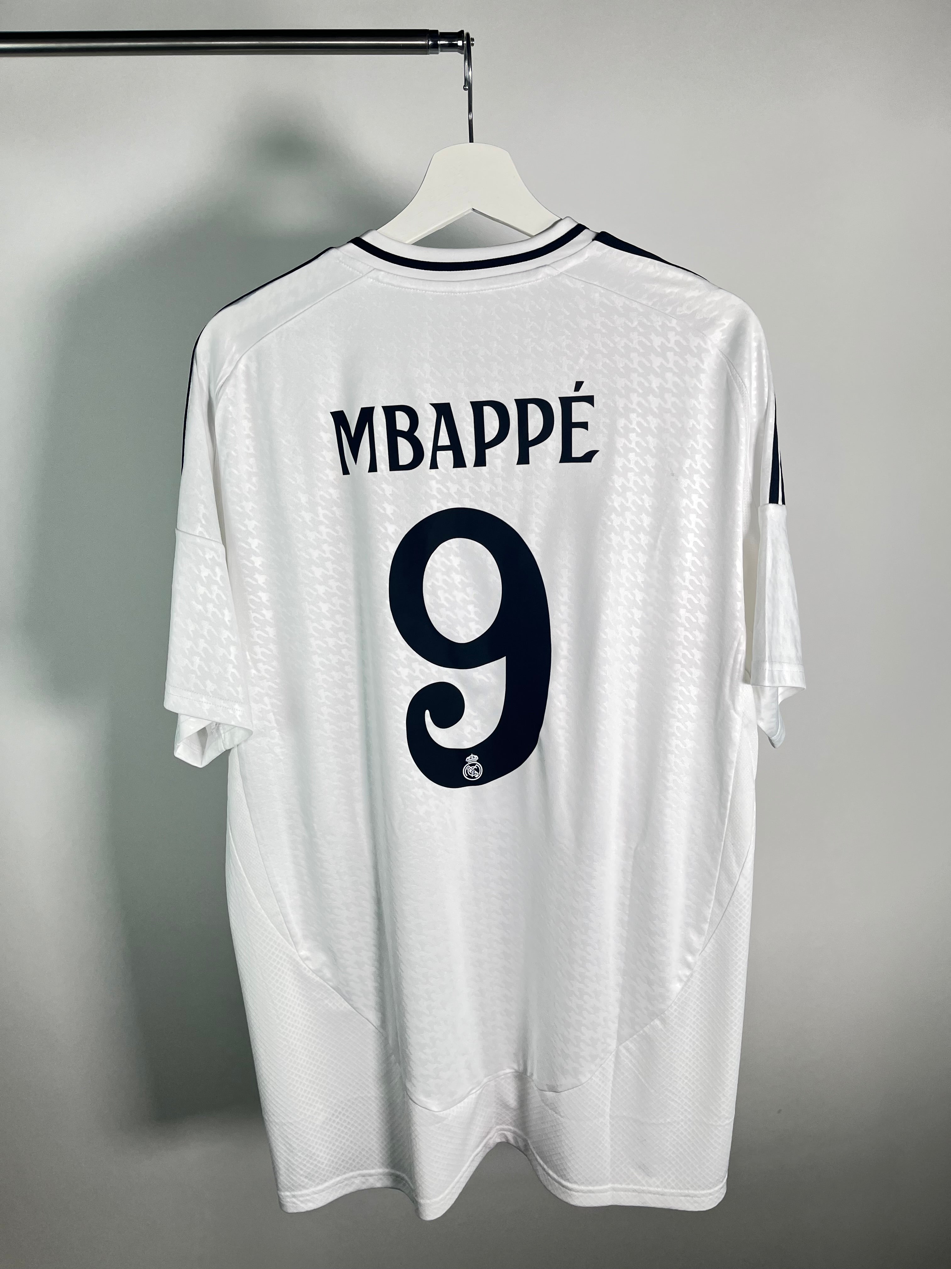Jersey Real Madrid Local 2024 2025 Kylian Mbappé (XL)