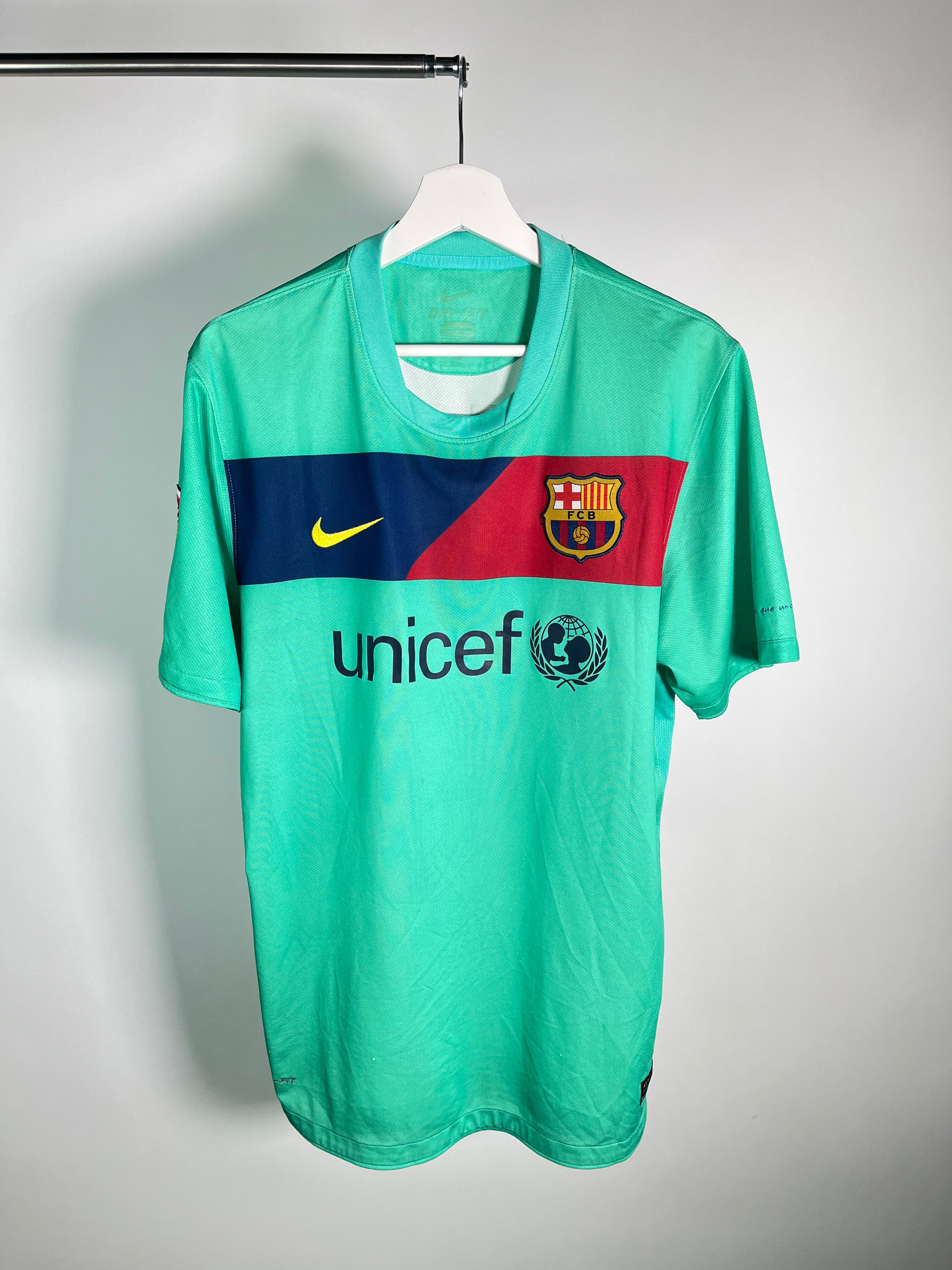 Jersey Barcelona Visita 2010 2011 Lionel Messi (L)
