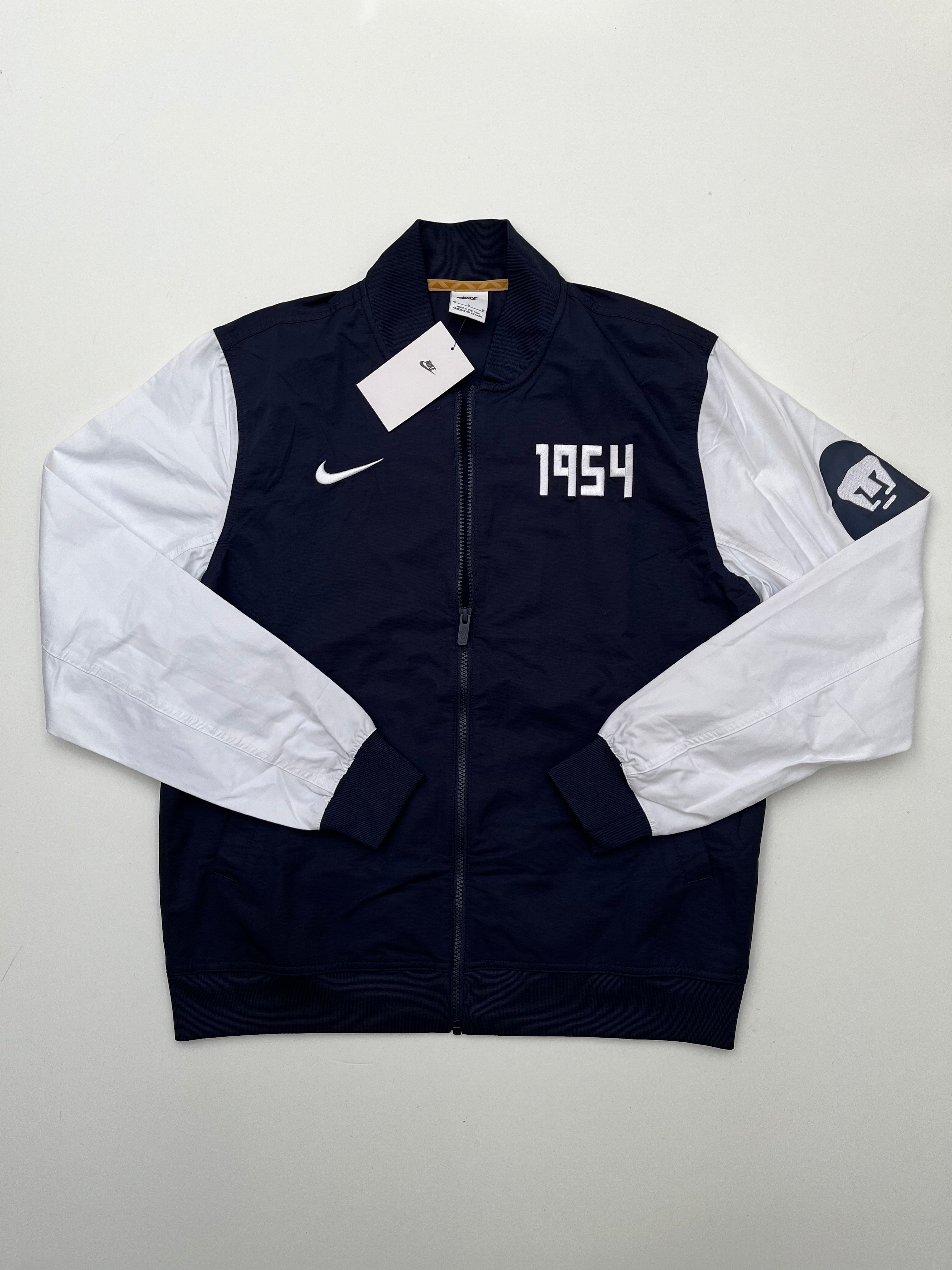 Chamarra Pumas 2024 2025 *C/Etiquetas* Incluye Llavero Edición Especial (M)