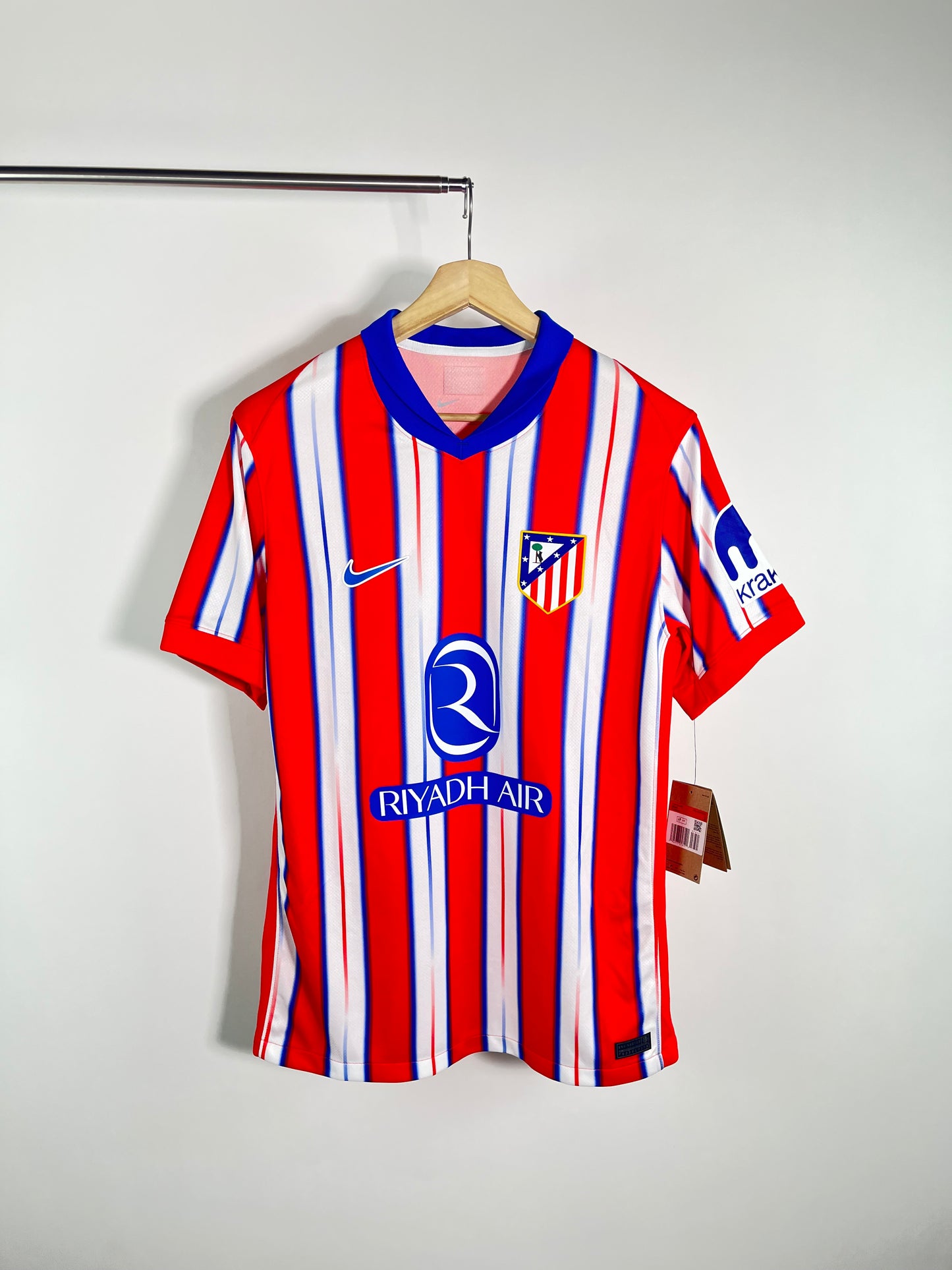 Jersey Atletico de Madrid Local 2024 2025 *C/Etiquetas* Julián Álvarez (L)