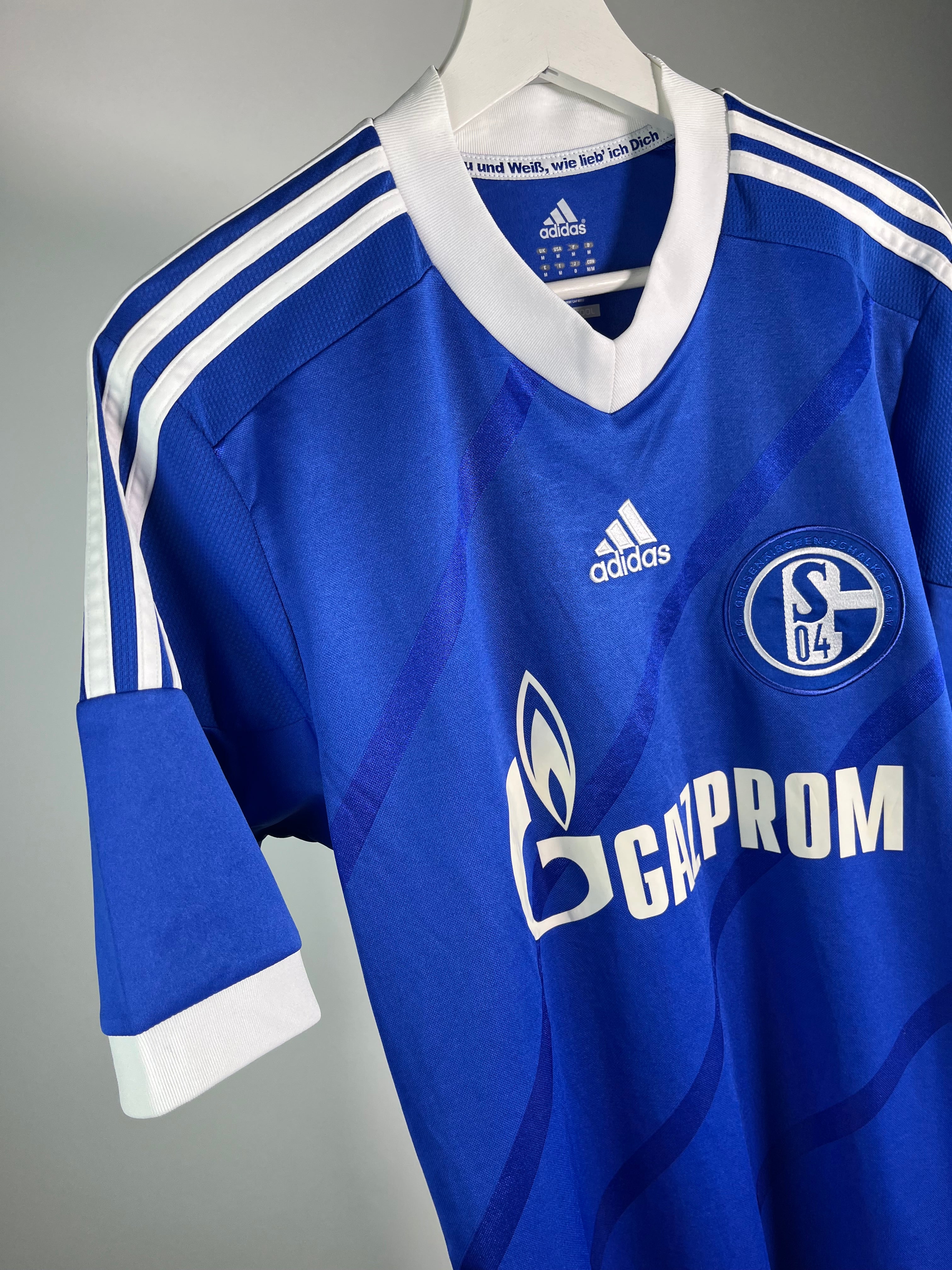 Presentada la camiseta visitante del Schalke 25-26 - Footy Headlines ES