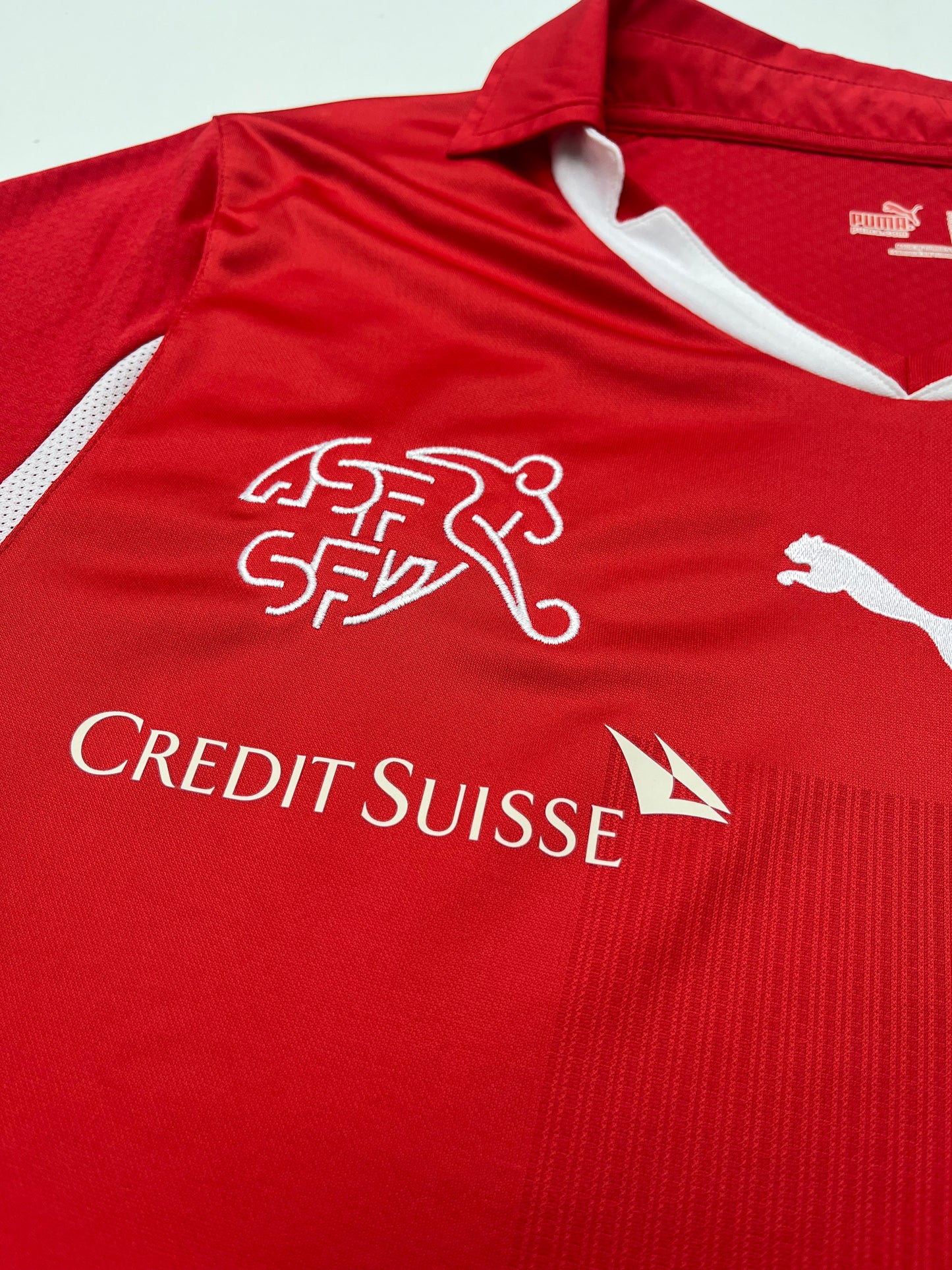 Jersey Suiza Local 2010 2012 (L)