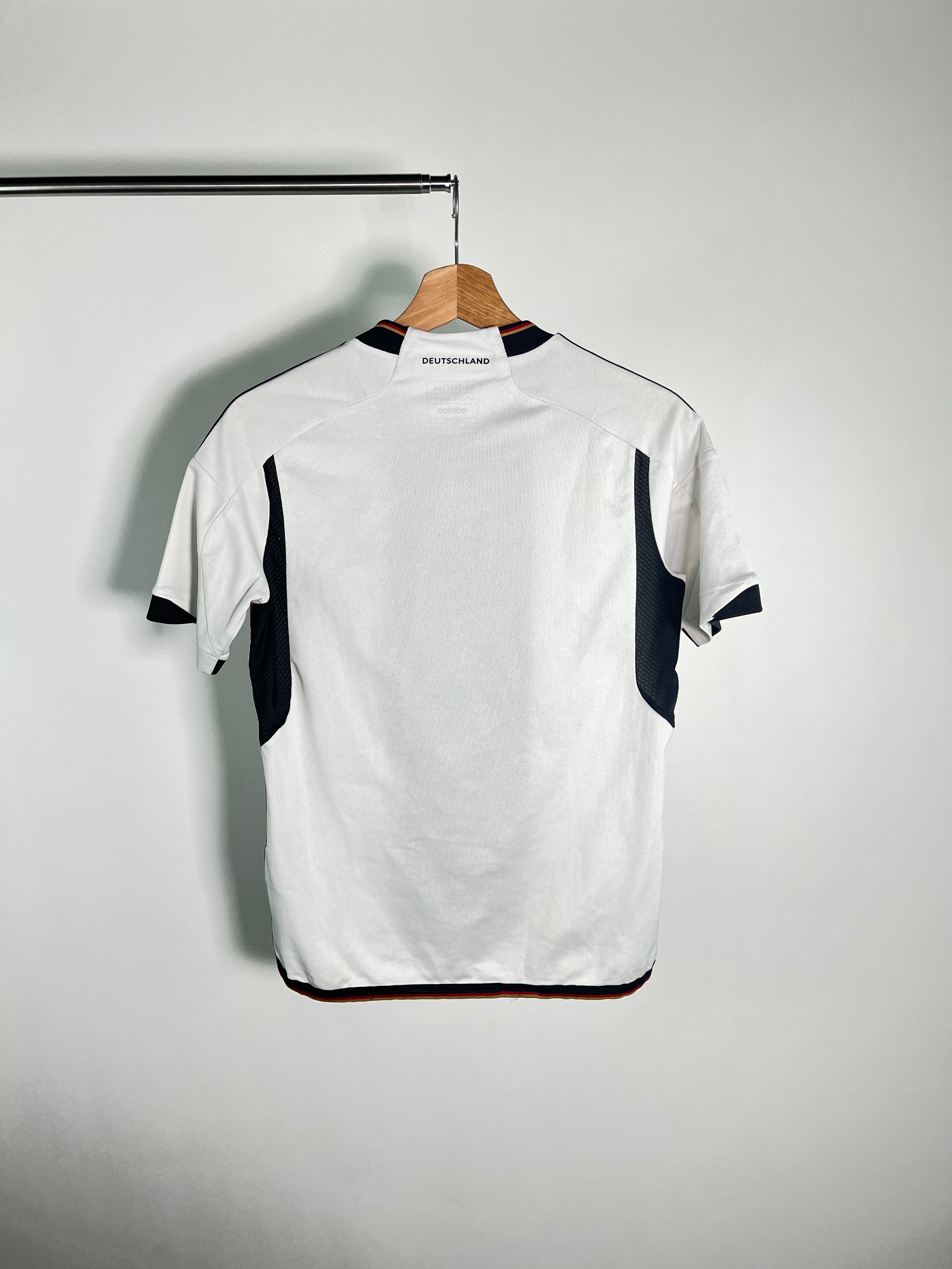 Jersey Alemania Local 2022 2024 (L niño)