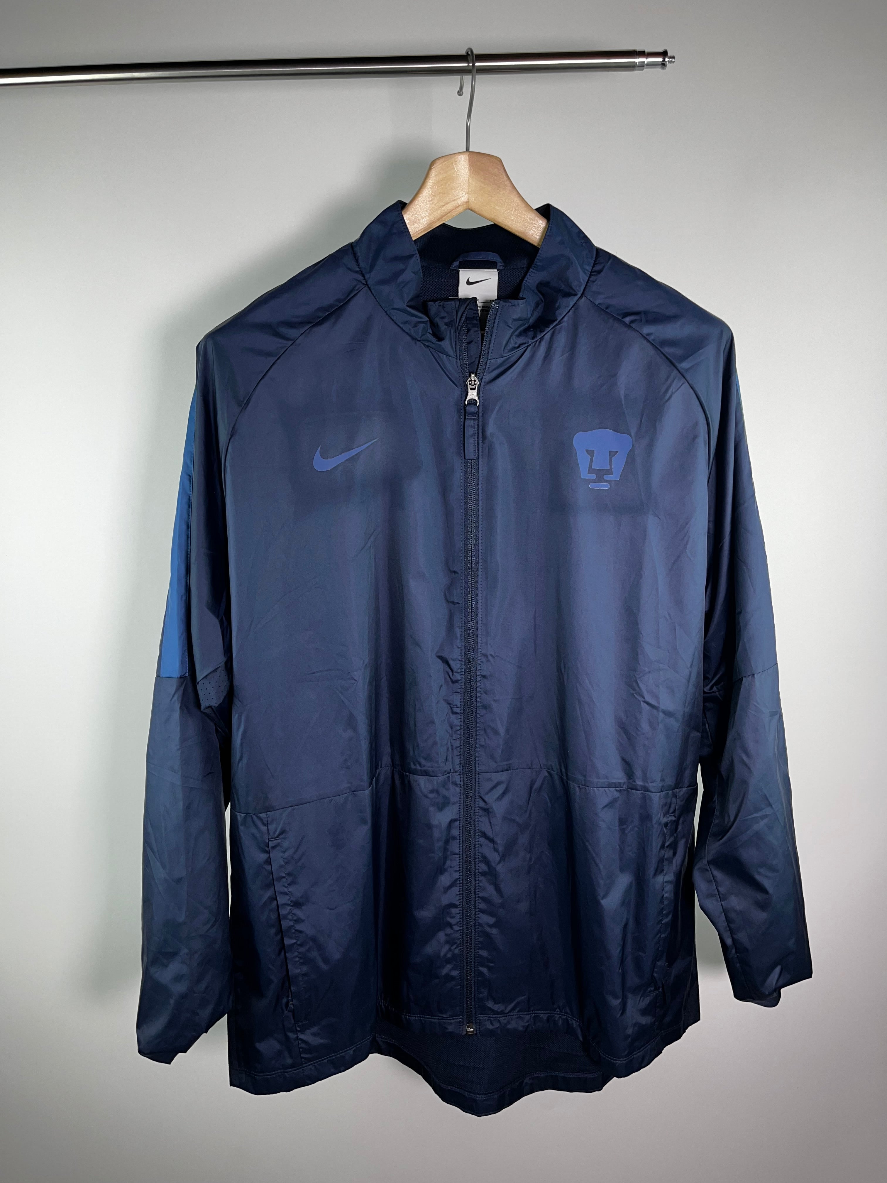 Rompevientos Pumas 2023 2024 (XL)