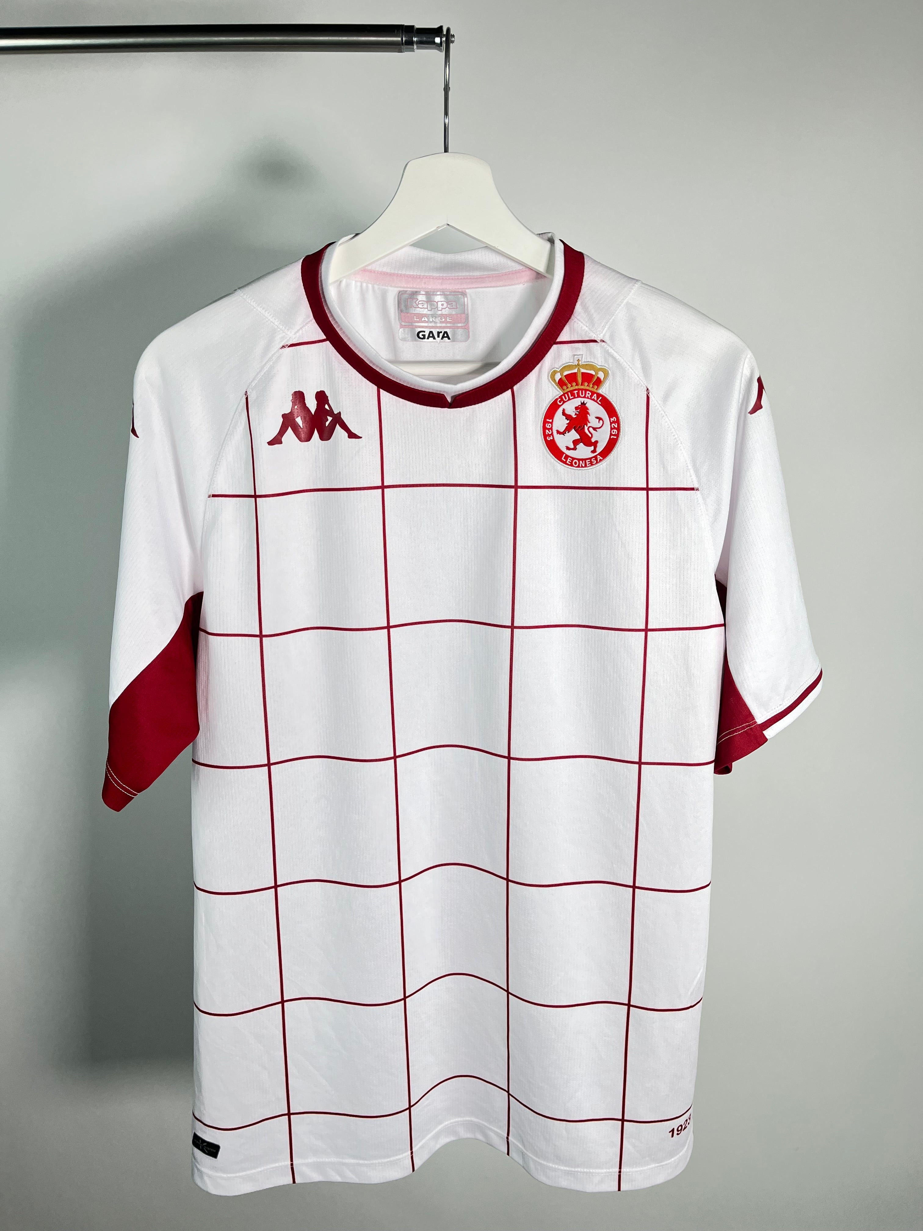 Jersey Cultural Leonesa Local 2021 2022 *Version Jugador Kombat* (L)