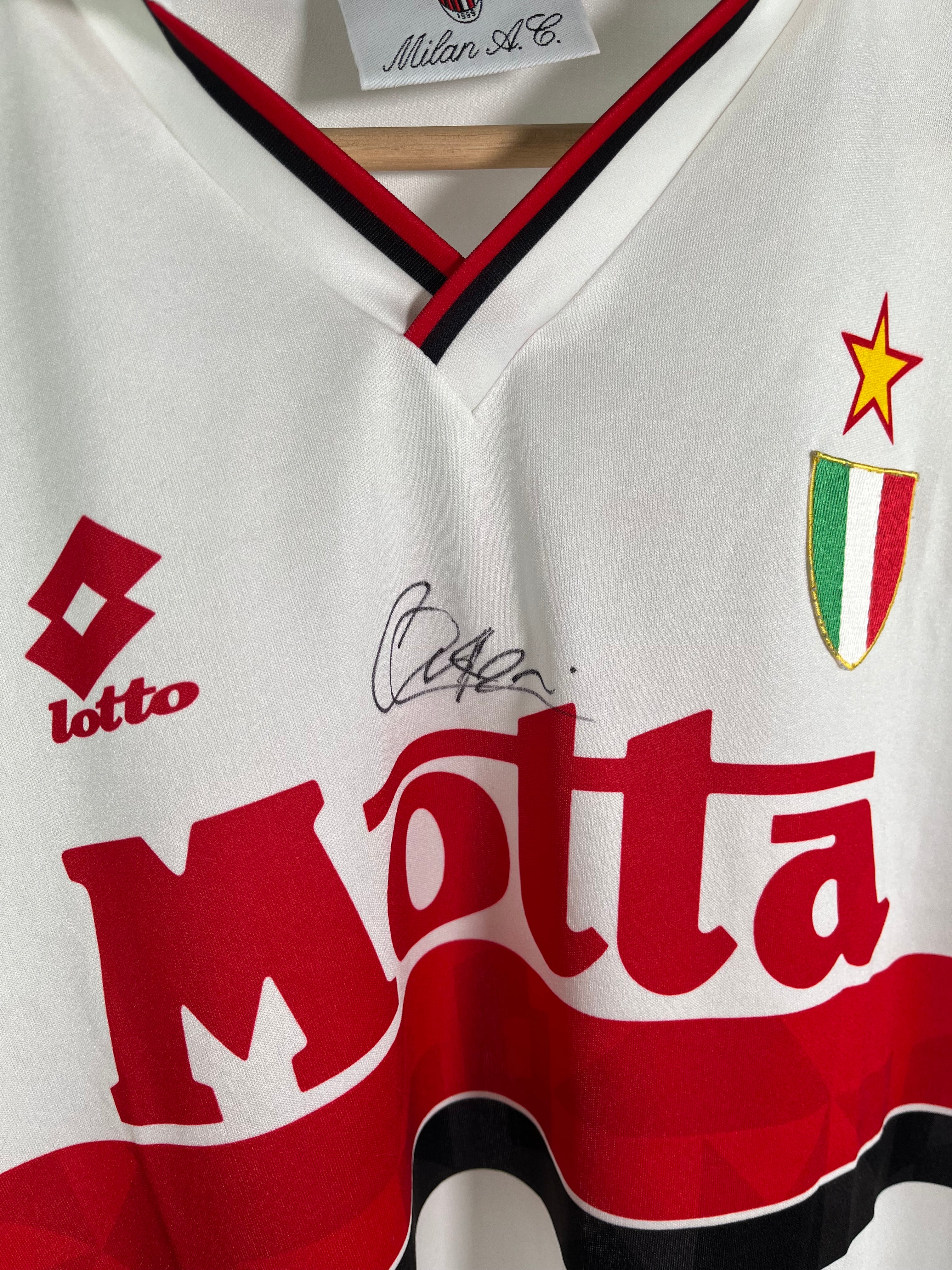 Jersey AC Milan Visita 1993 1994 Autografiado por Franco Baresi (M)