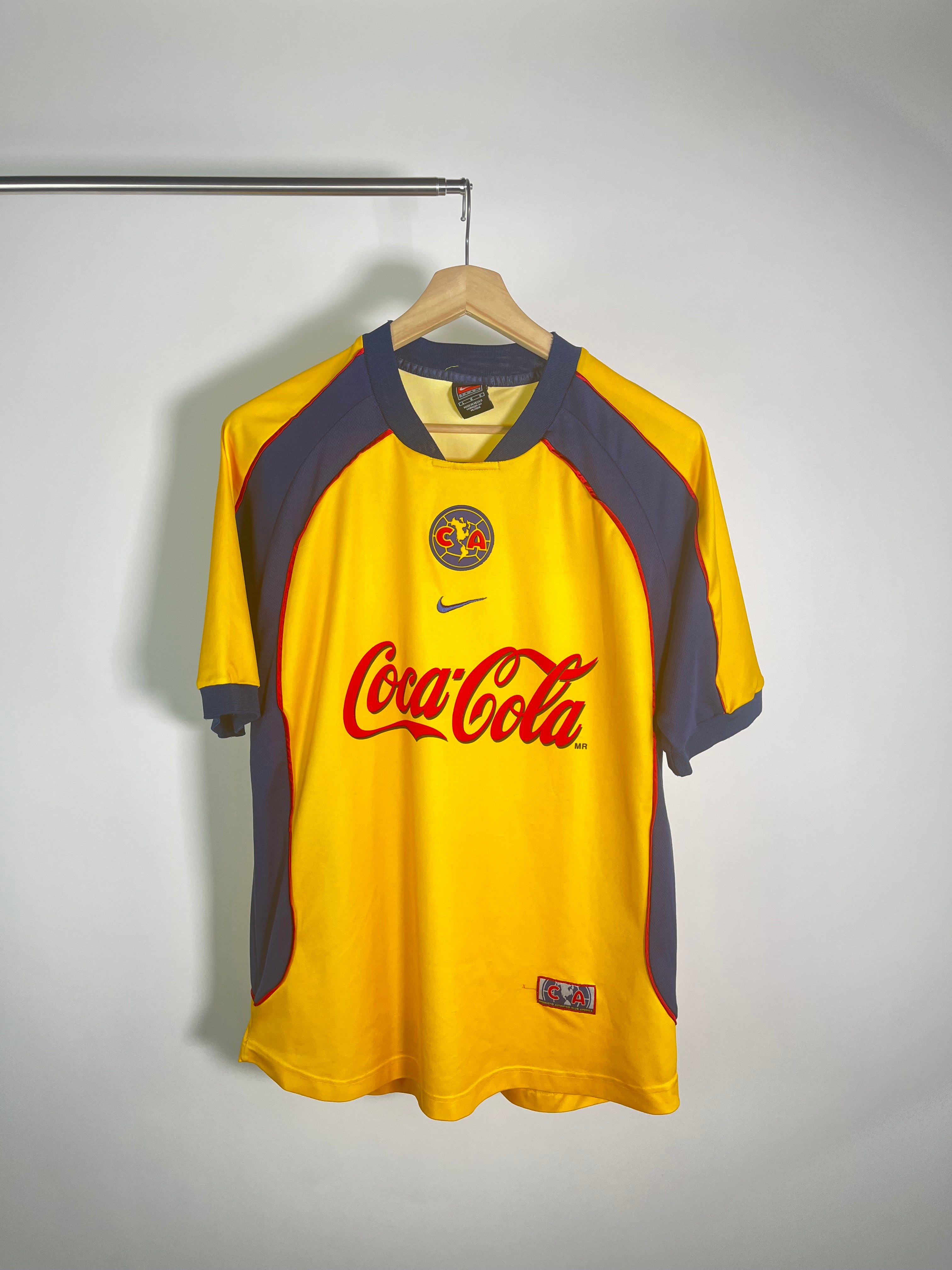 Jersey Club America Local 2001 2002 Iván “Bam-Bam” Zamorano (L)