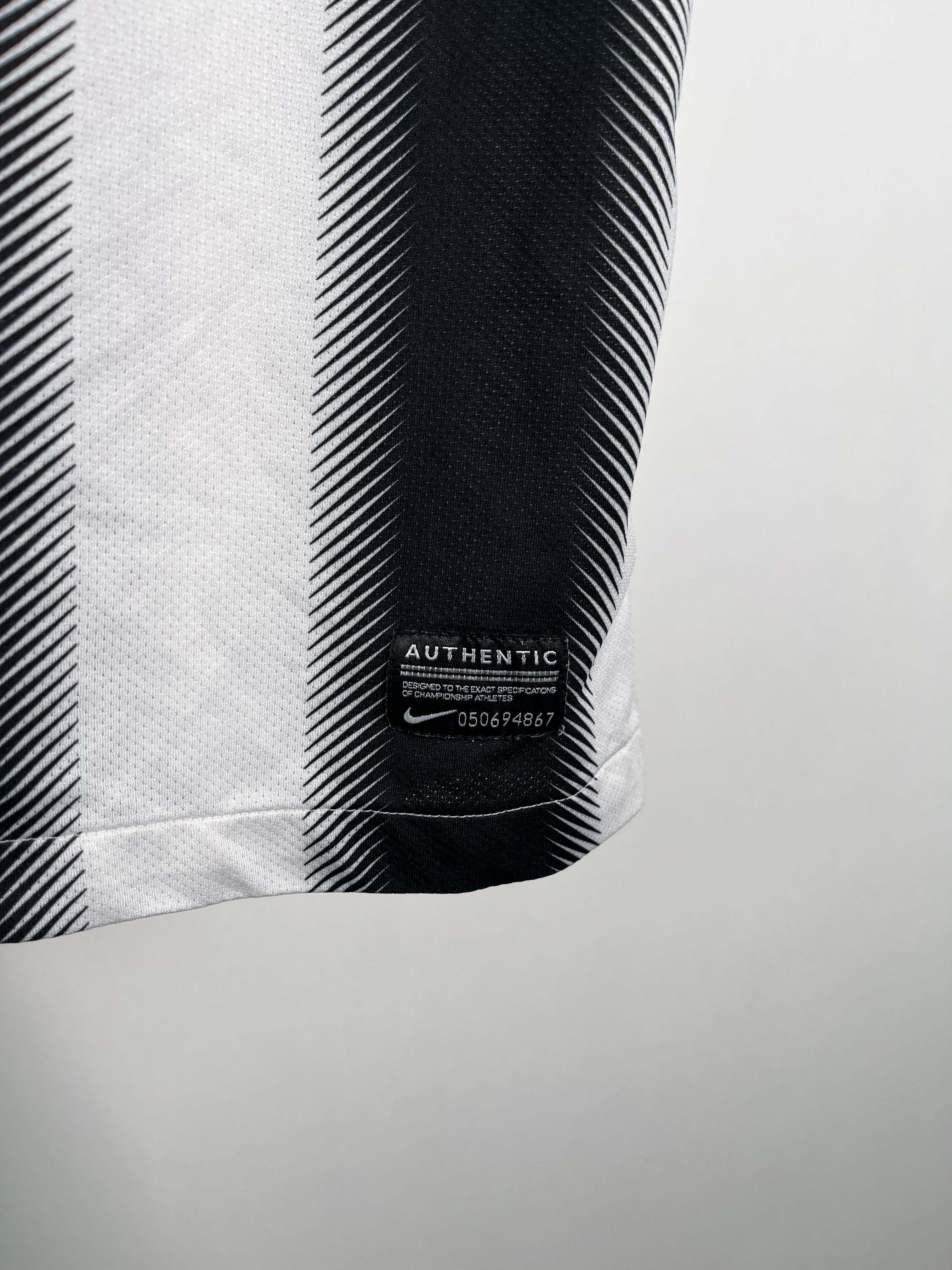 Jersey Juventus Local 2011 2012 (M)