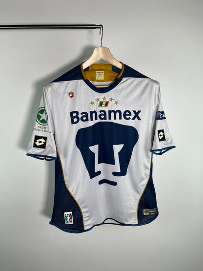 Jersey Pumas Local 2004 2005 Darío Verón (L)