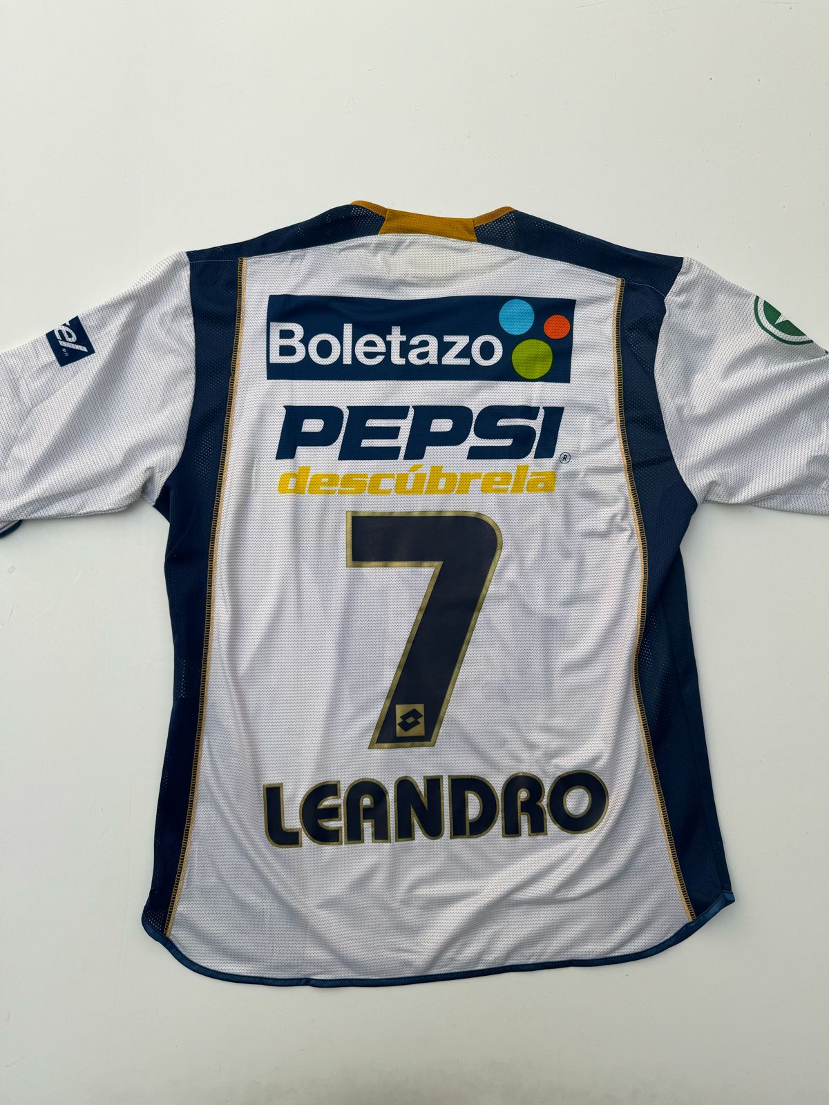 Jersey Pumas Local 2004 2005 Leandro (L)