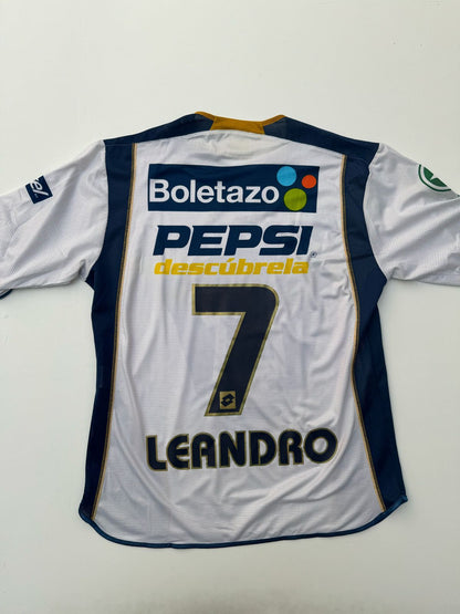 Jersey Pumas Local 2004 2005 Leandro (L)
