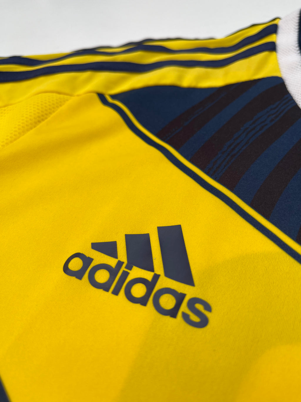 Jersey Colombia Local 2014 2015 Versión Jugador James Rodríguez (M)