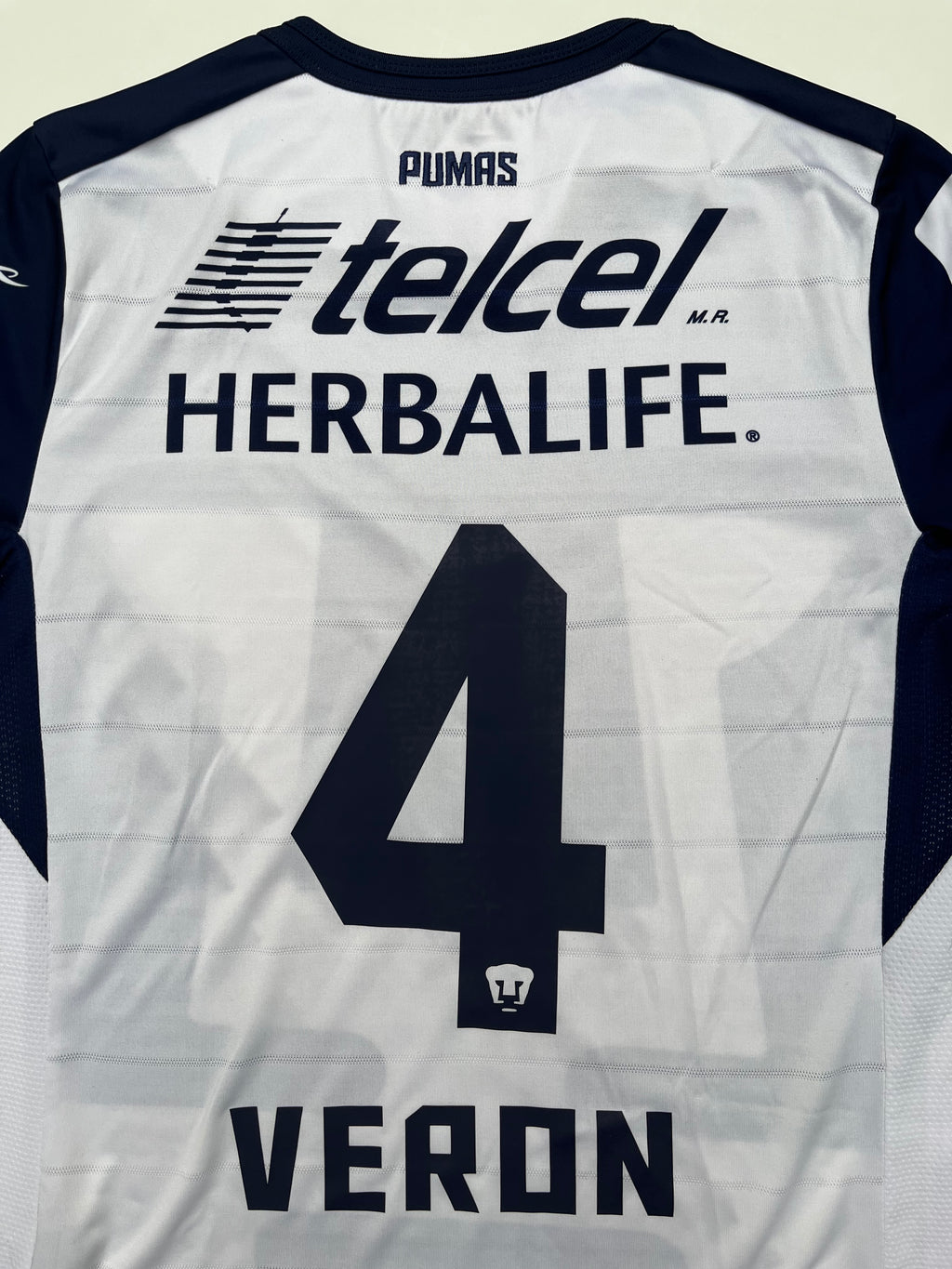 Jersey Pumas Tercera 2012 2013 Utilería Darío Verón (M)