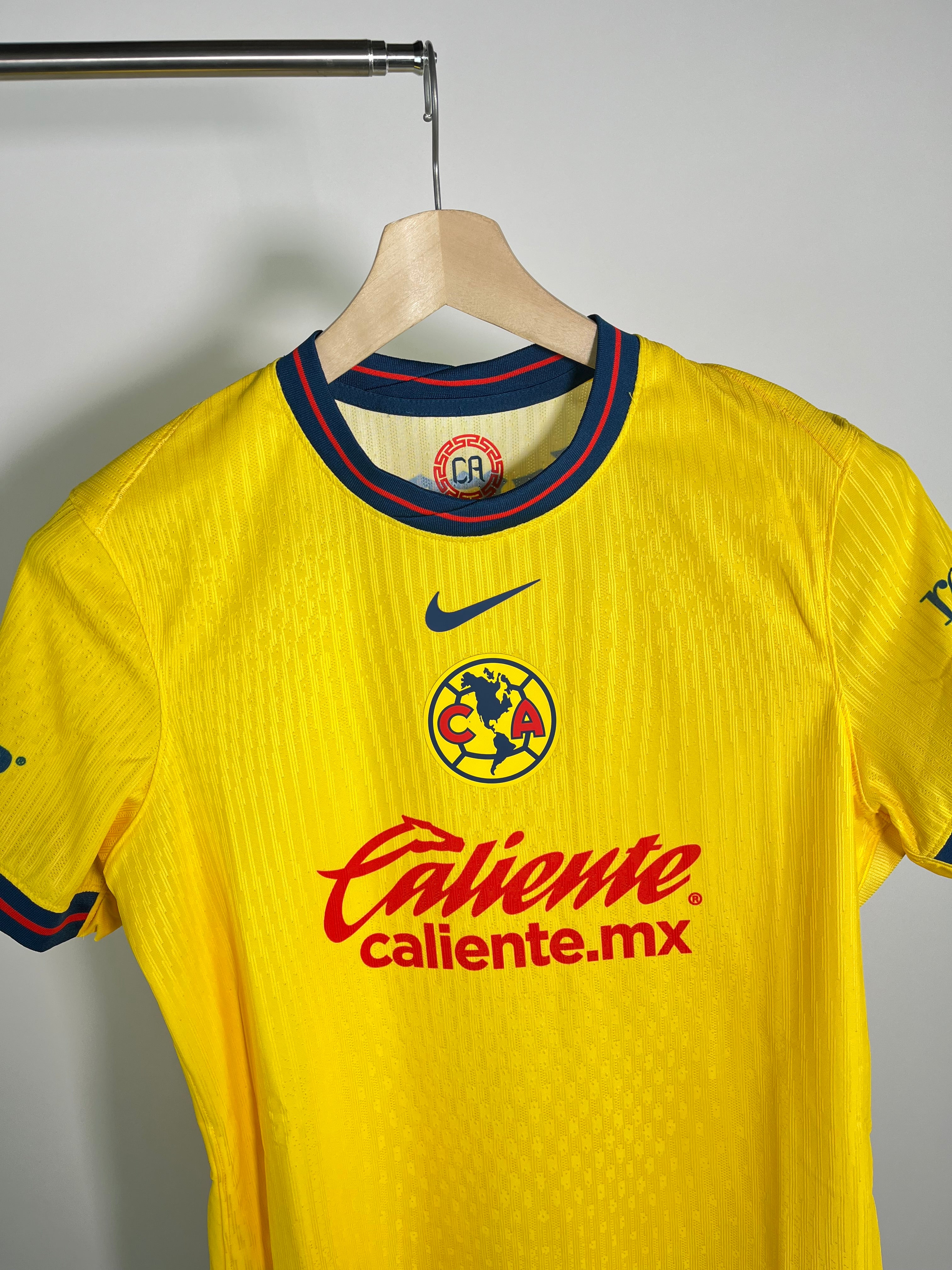 Jersey Club America Local 2024 2025 Utilería (L Mujer)