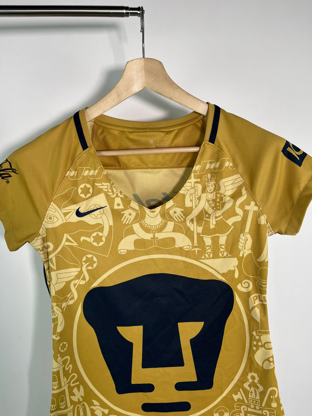 Jersey Pumas Local 2016 2017 *Biblioteca Central* (M Mujer)