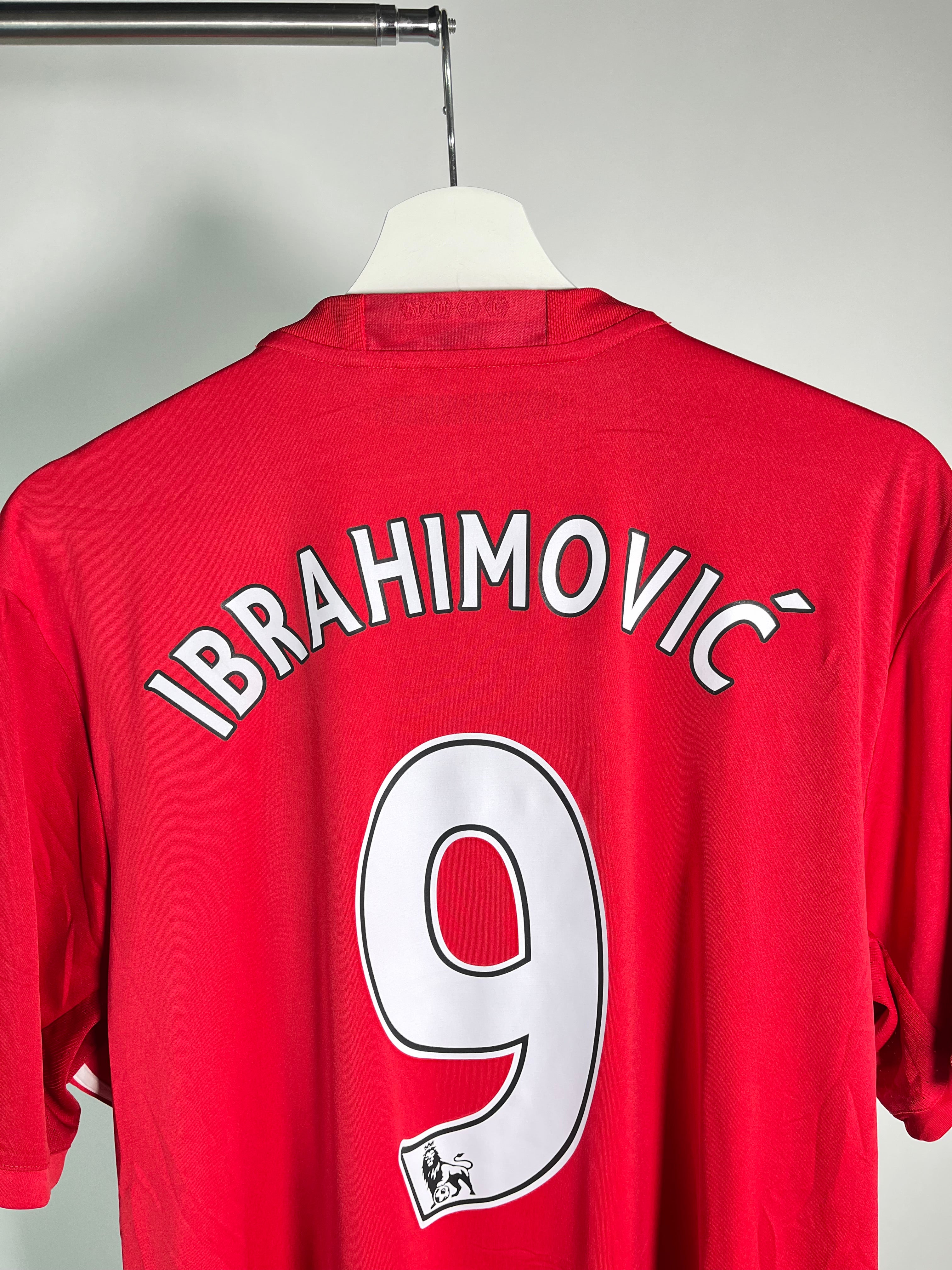 Jersey Manchester United Local 2016 2017 Zlatan Ibrahimovic (XL)