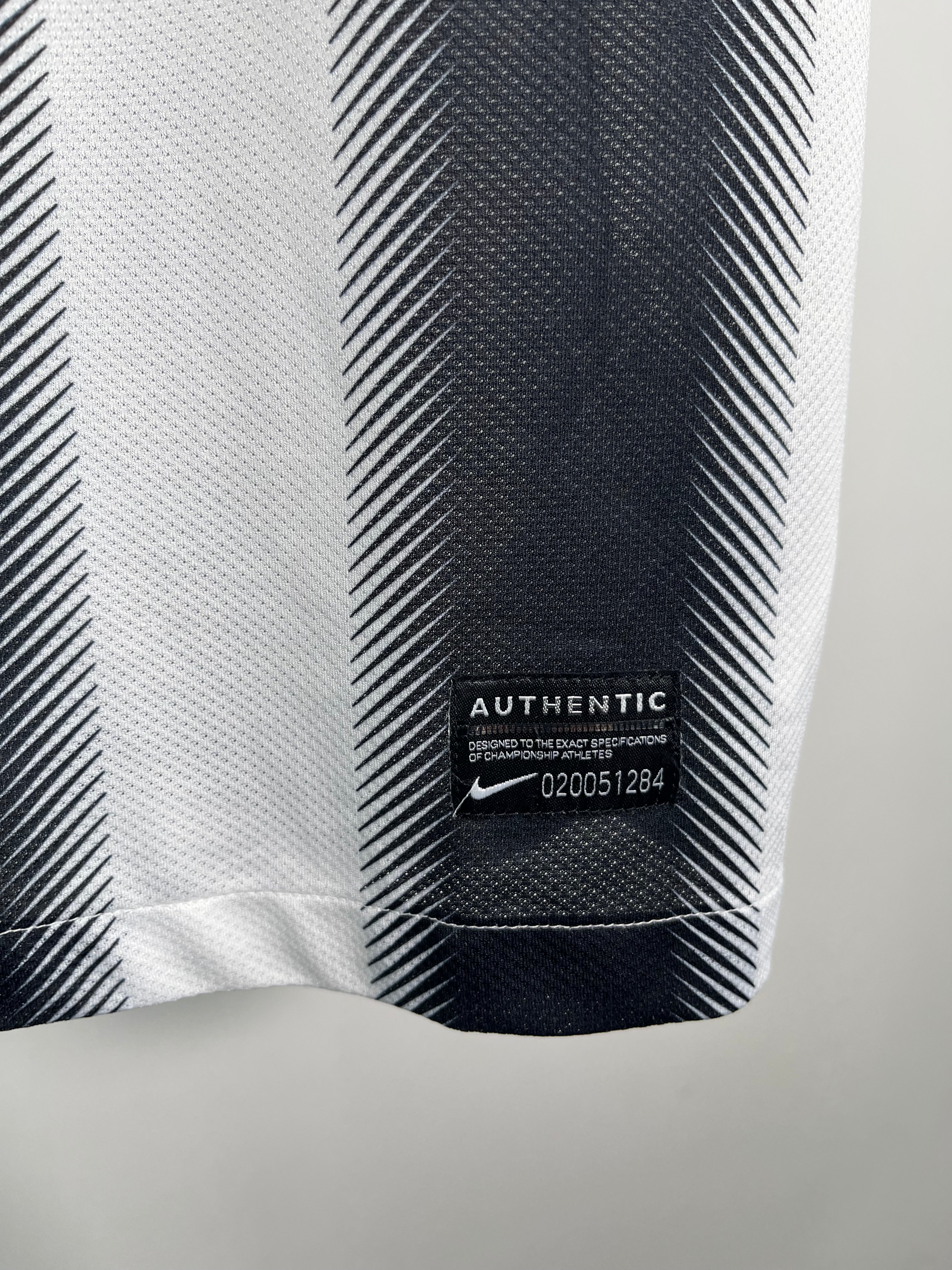 Jersey Juventus Local 2011 2012 (XL)