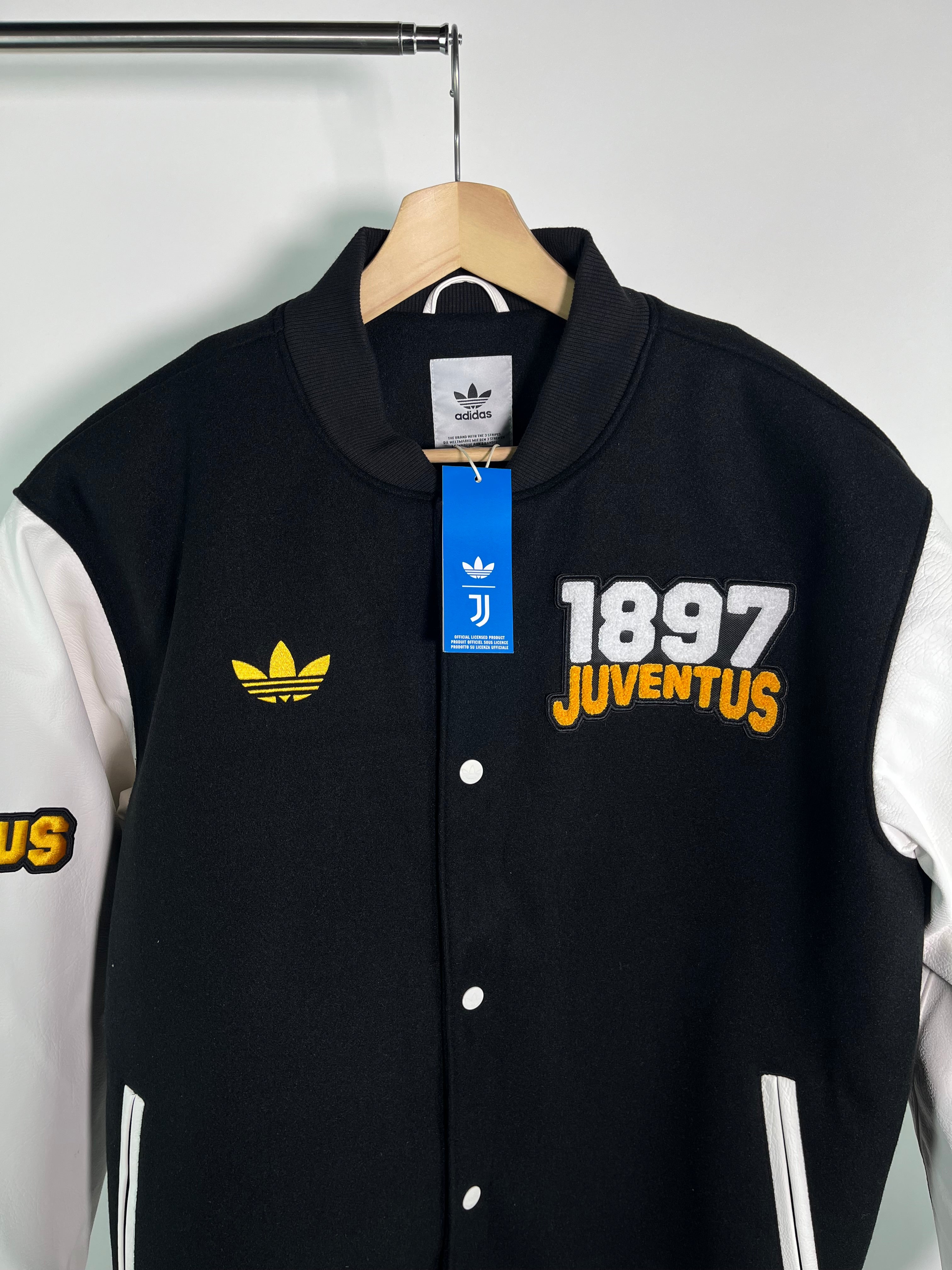 Chamarra Juventus 2024 2025 Tipo Bomber *C/Etiquetas* (XL)