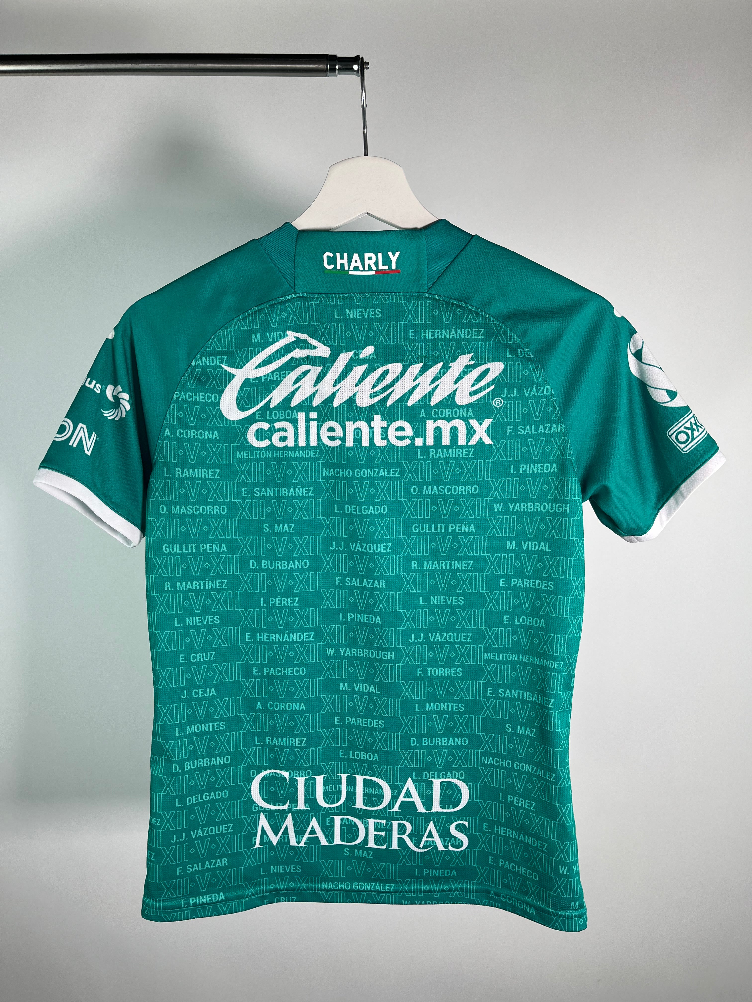 Jersey León Local 2022 2023 (S Mujer)