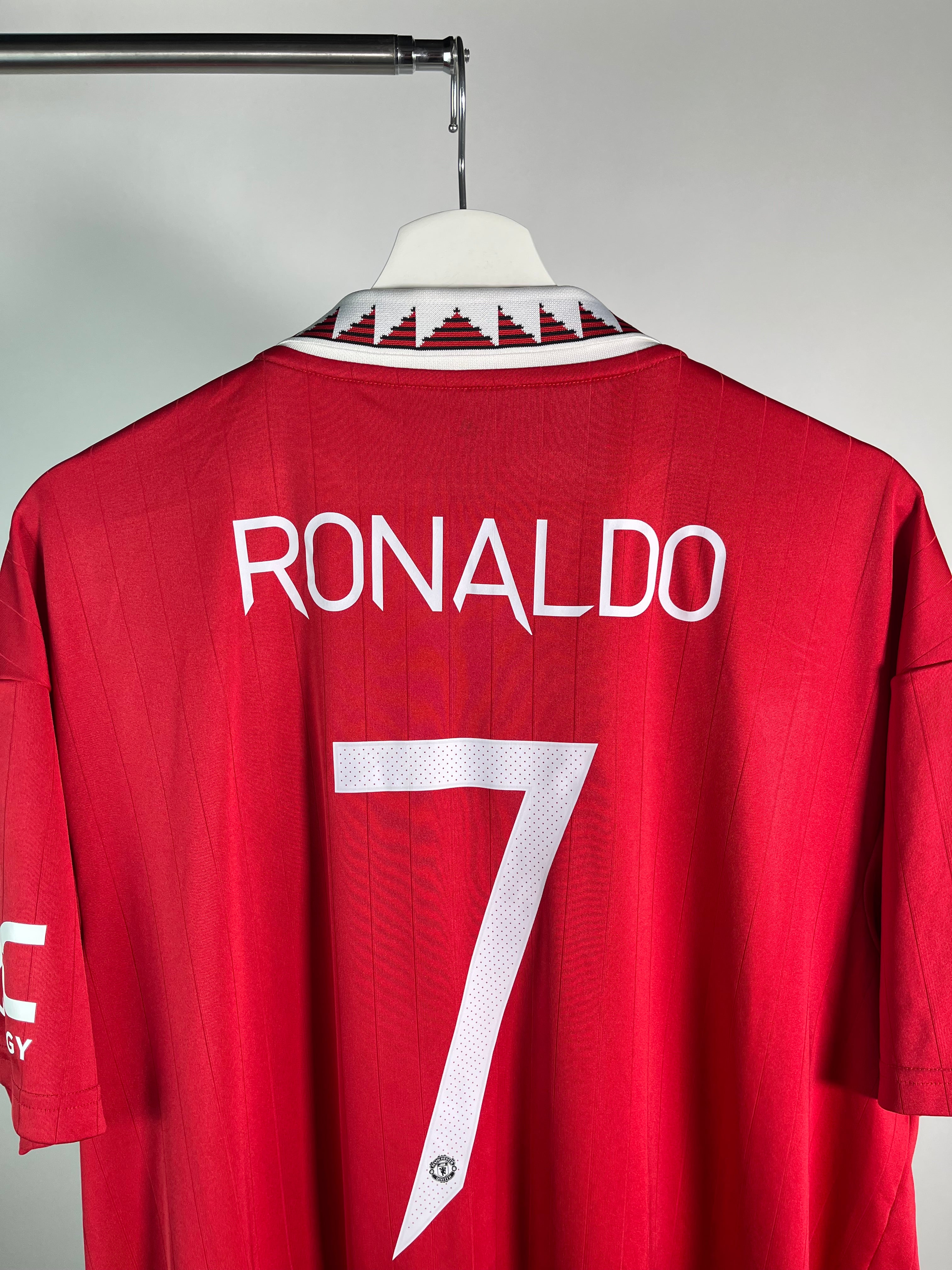 Jersey Manchester United Local 2022 2023 Cristiano Ronaldo (XL)