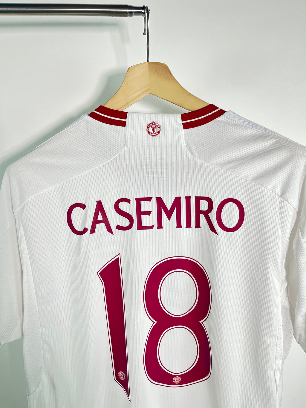 Jersey Manchester United Tercera 2023 2024 Casemiro (XL)