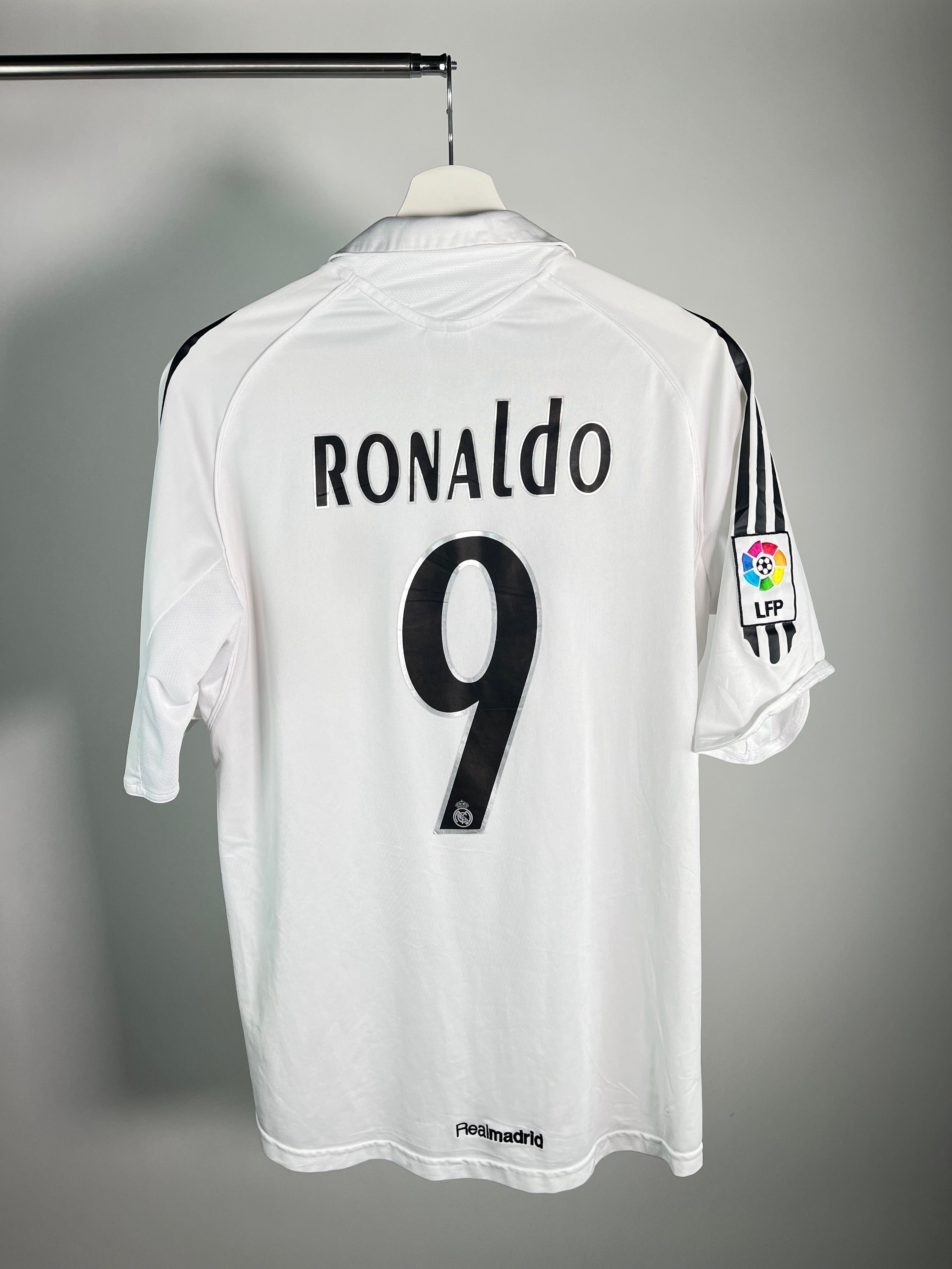 Jersey Real Madrid Local 2005 2006 Ronaldo Nazário (S)