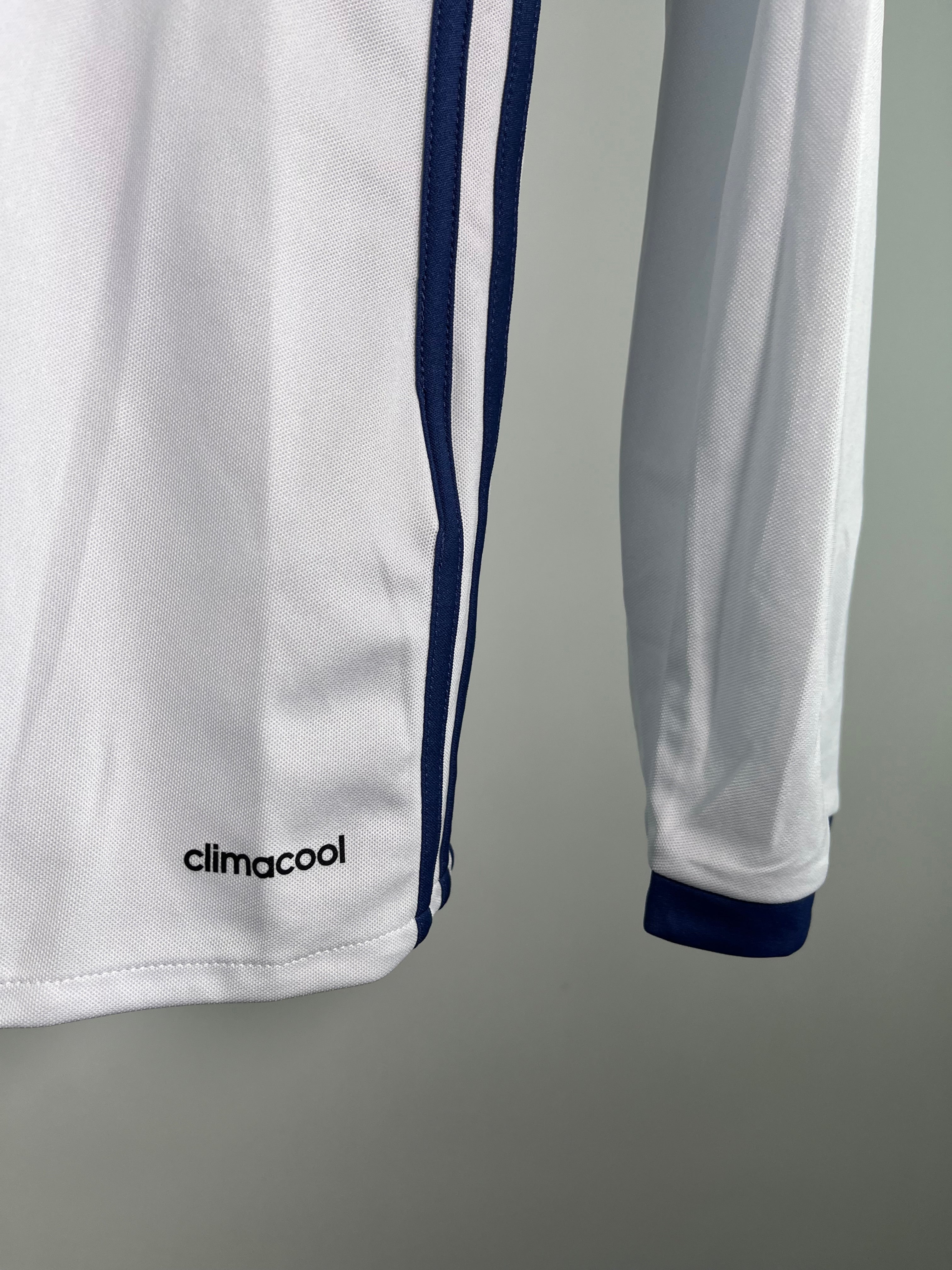 Jersey Real Madrid Especial Campeón de Europa 2016 2017 Manga Larga *C/Etiquetas* (S)