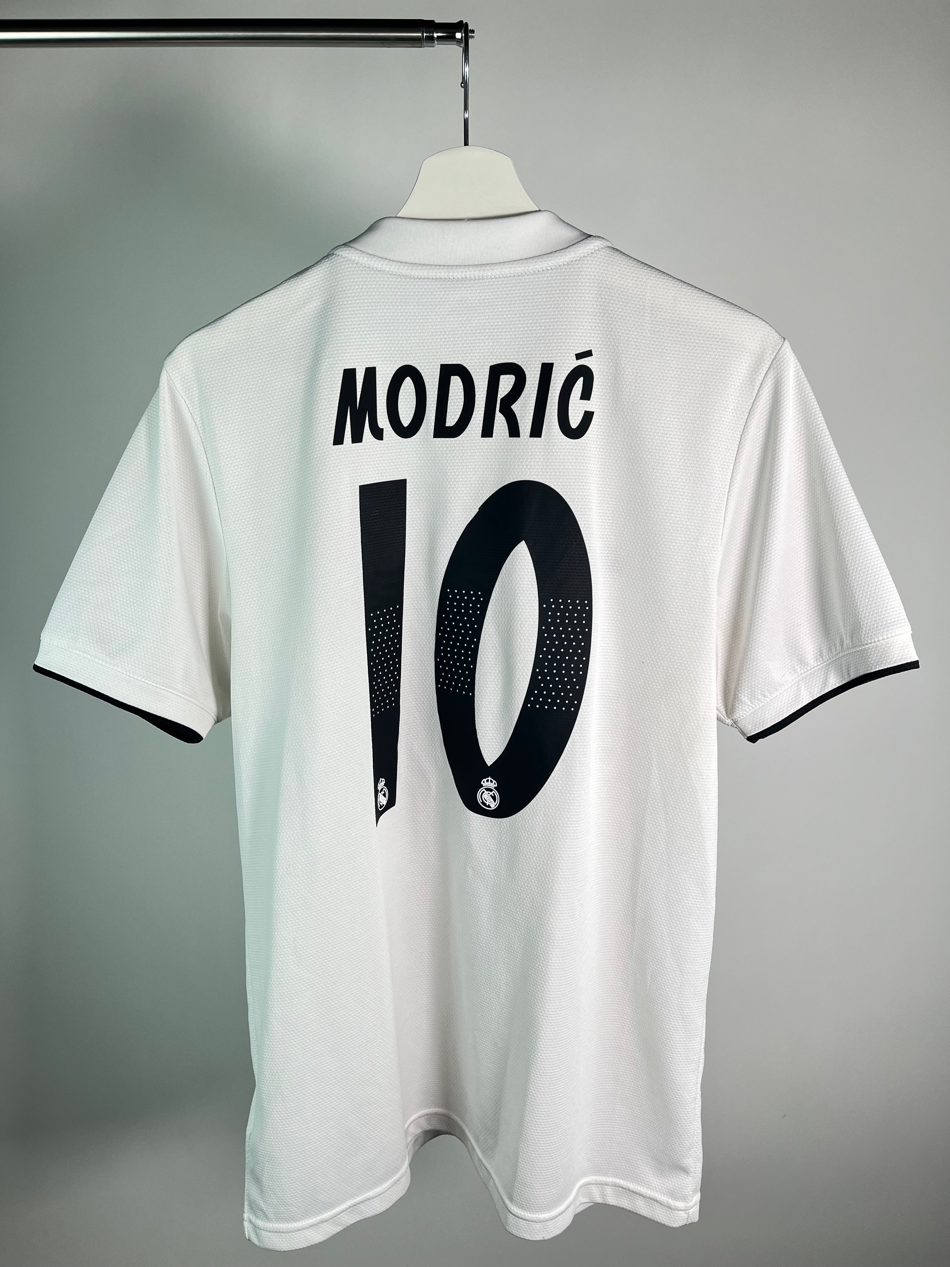 Jersey Real Madrid Local 2018 2019 Luka Modrić (M)