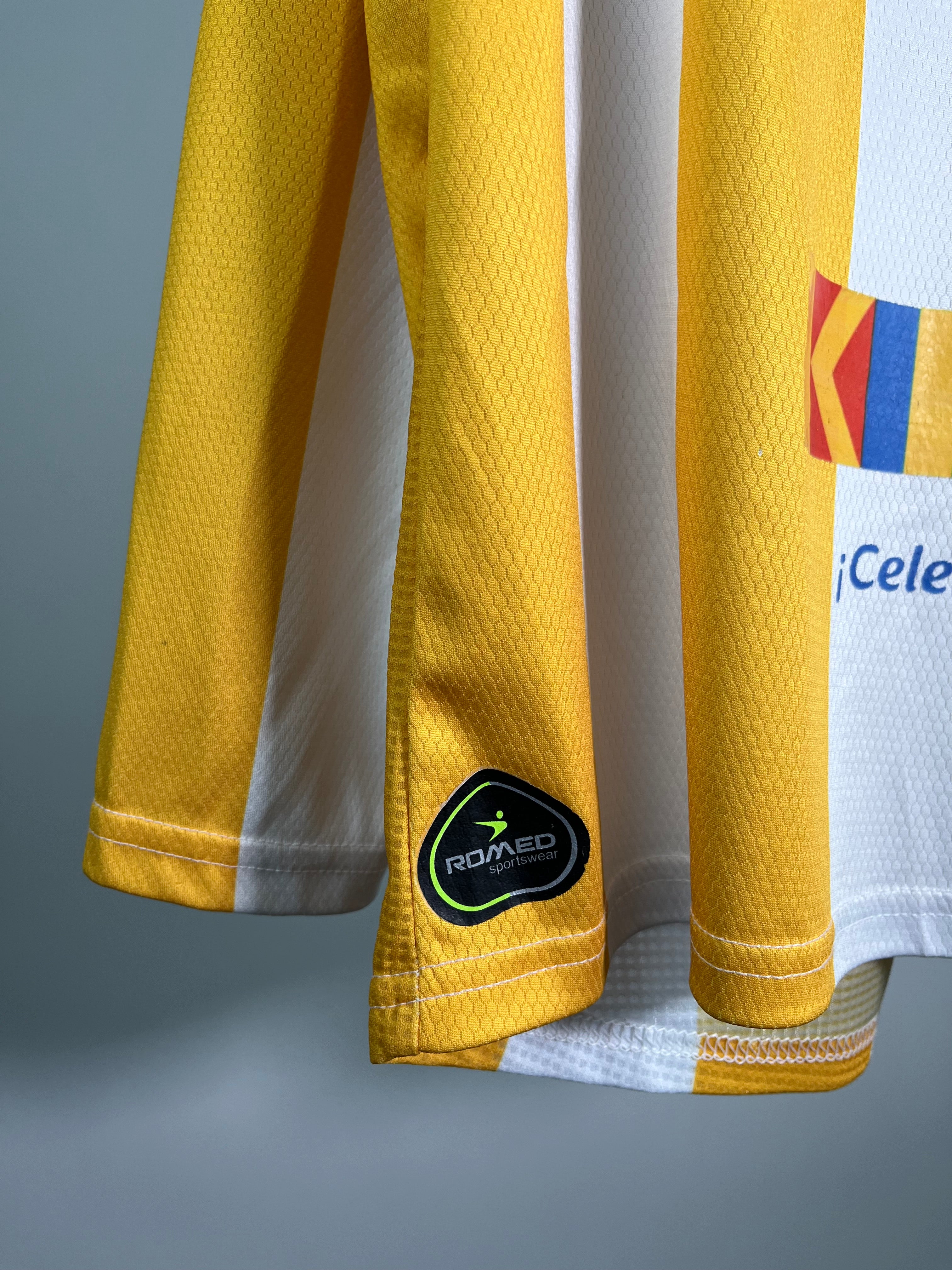 Jersey Club Deportivo Oro Especial 2023 Utilería Manga Larga (L)