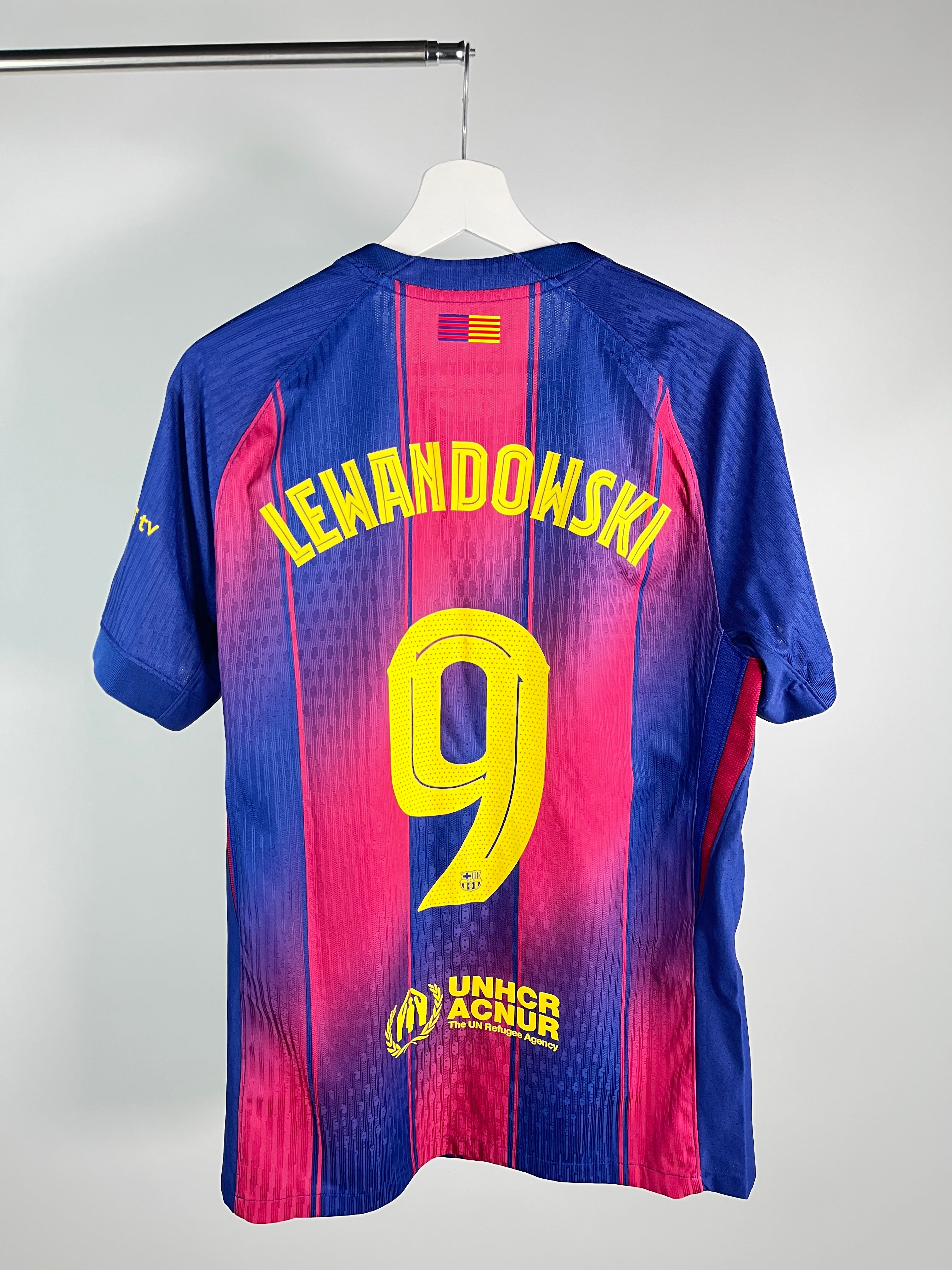 Jersey Barcelona Local 2025 2026 Versión Jugador Robert Lewandowski (M)