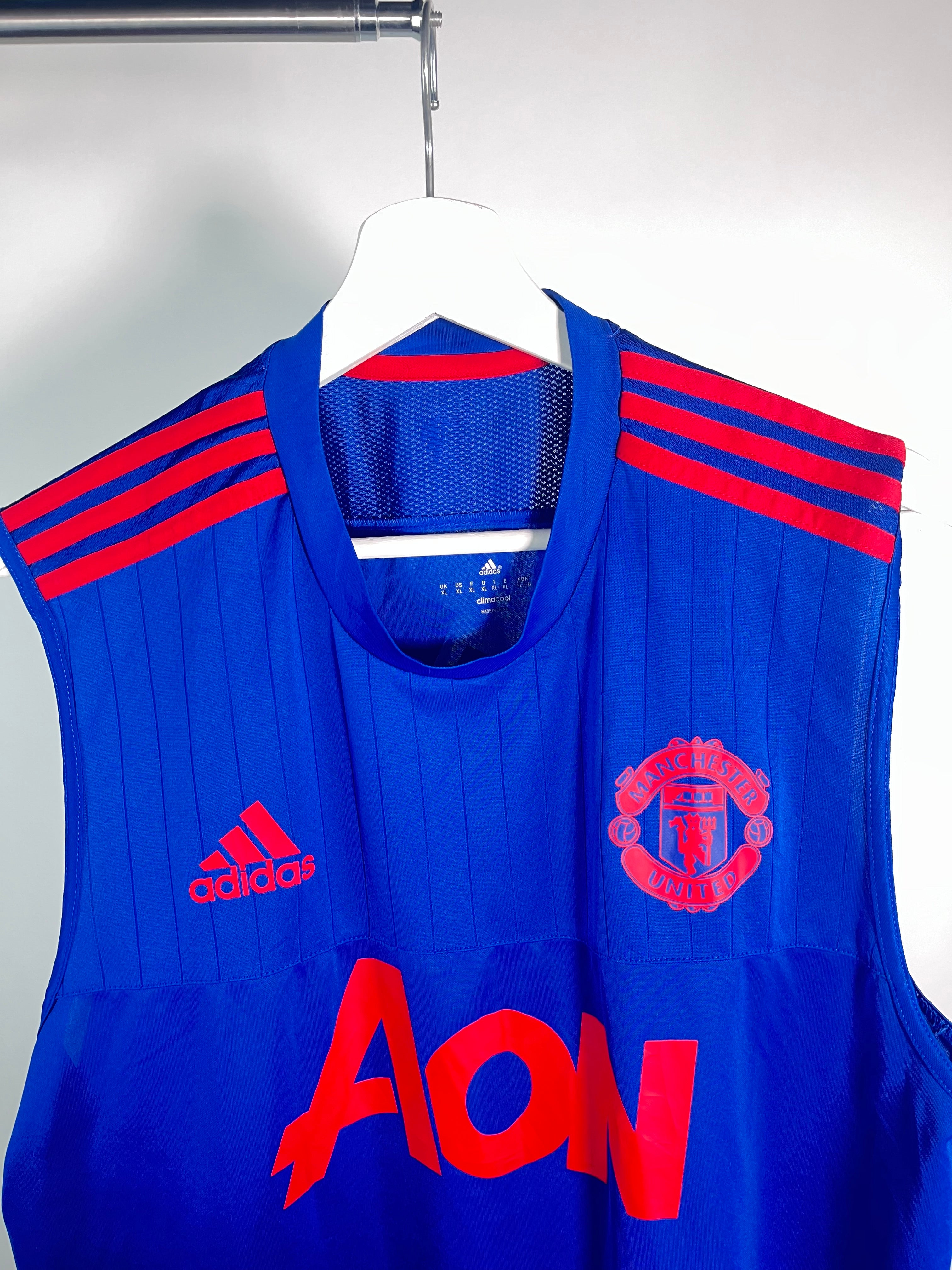 Jersey Manchester United Entrenamiento 2015 2016 Versión Jugador *Sin Mangas* (XL)